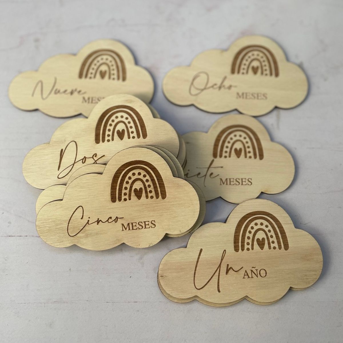 GENERICO - Placas cumple mes nube y arcoiris