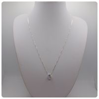 Punto de luz circón 6 mm plata fina 925. fino y hermoso circón natural incoloro.