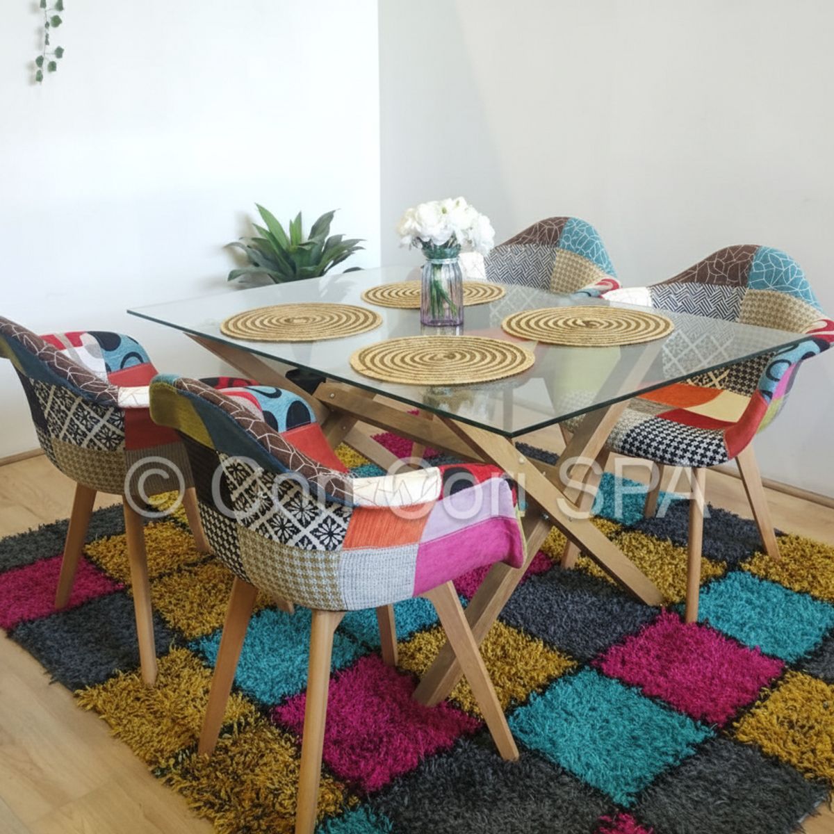 CORI CORI - Comedor Medlock Vidrio 140x90 + 4 Butacas Patchwork Multicolor