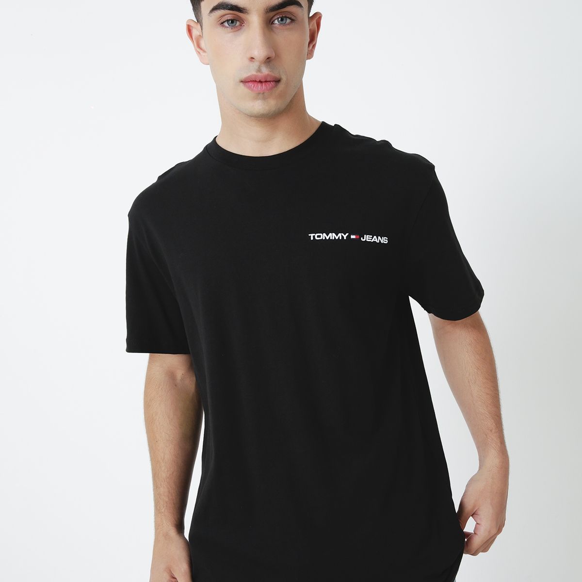 TOMMY HILFIGER - Polera Manga Corta Con Logo Negro Tommy Jeans