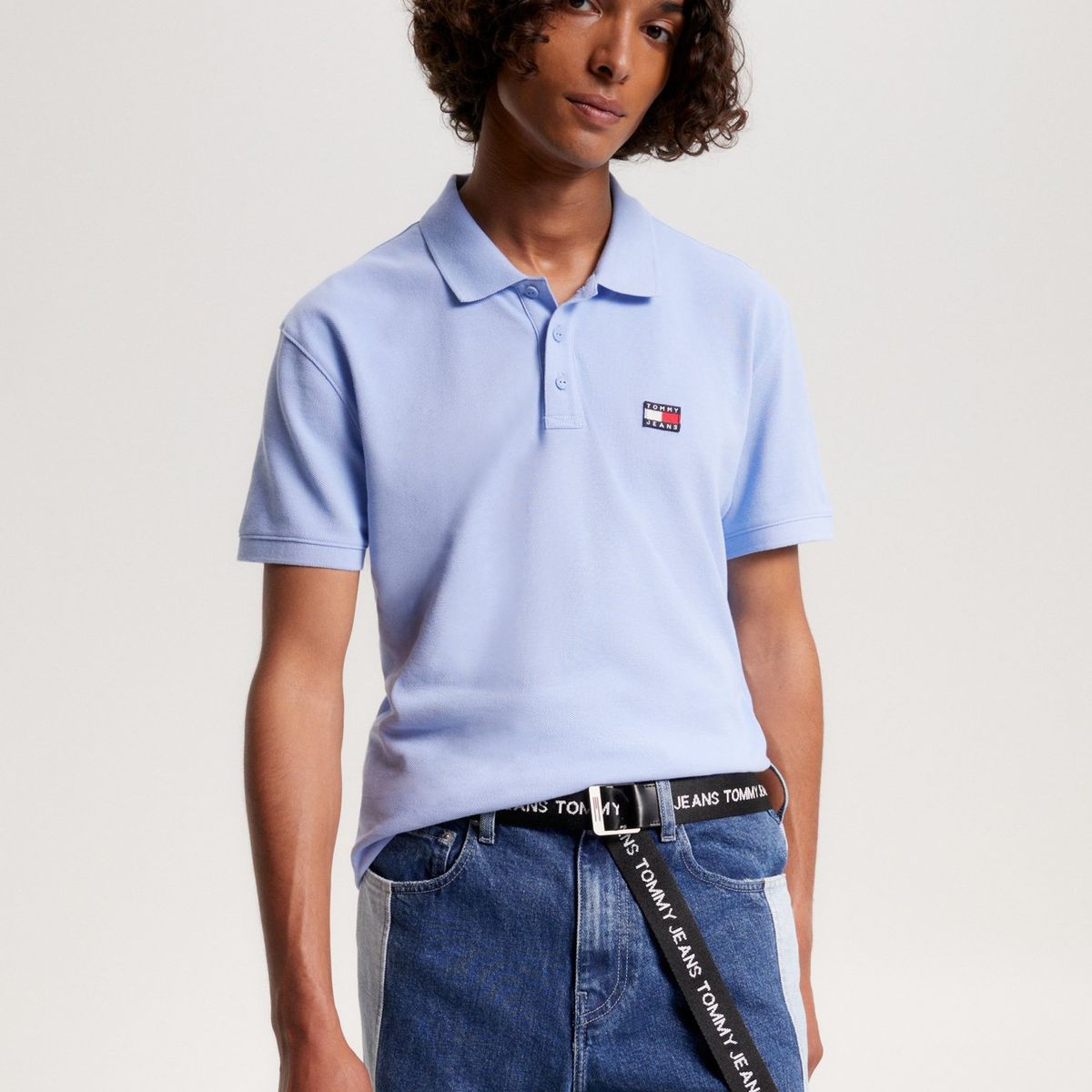 TOMMY HILFIGER - Polo Classic Con Parche Celeste Tommy Jeans