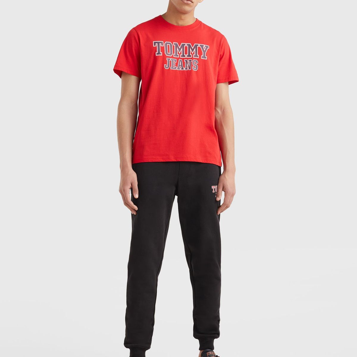 TOMMY HILFIGER - Joggers Graphic Slim Fit Negro Tommy Jeans