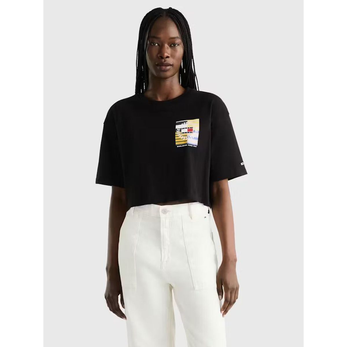 TOMMY HILFIGER - Polera Cropped Con Logo En La Espalda Negro Tommy Jeans