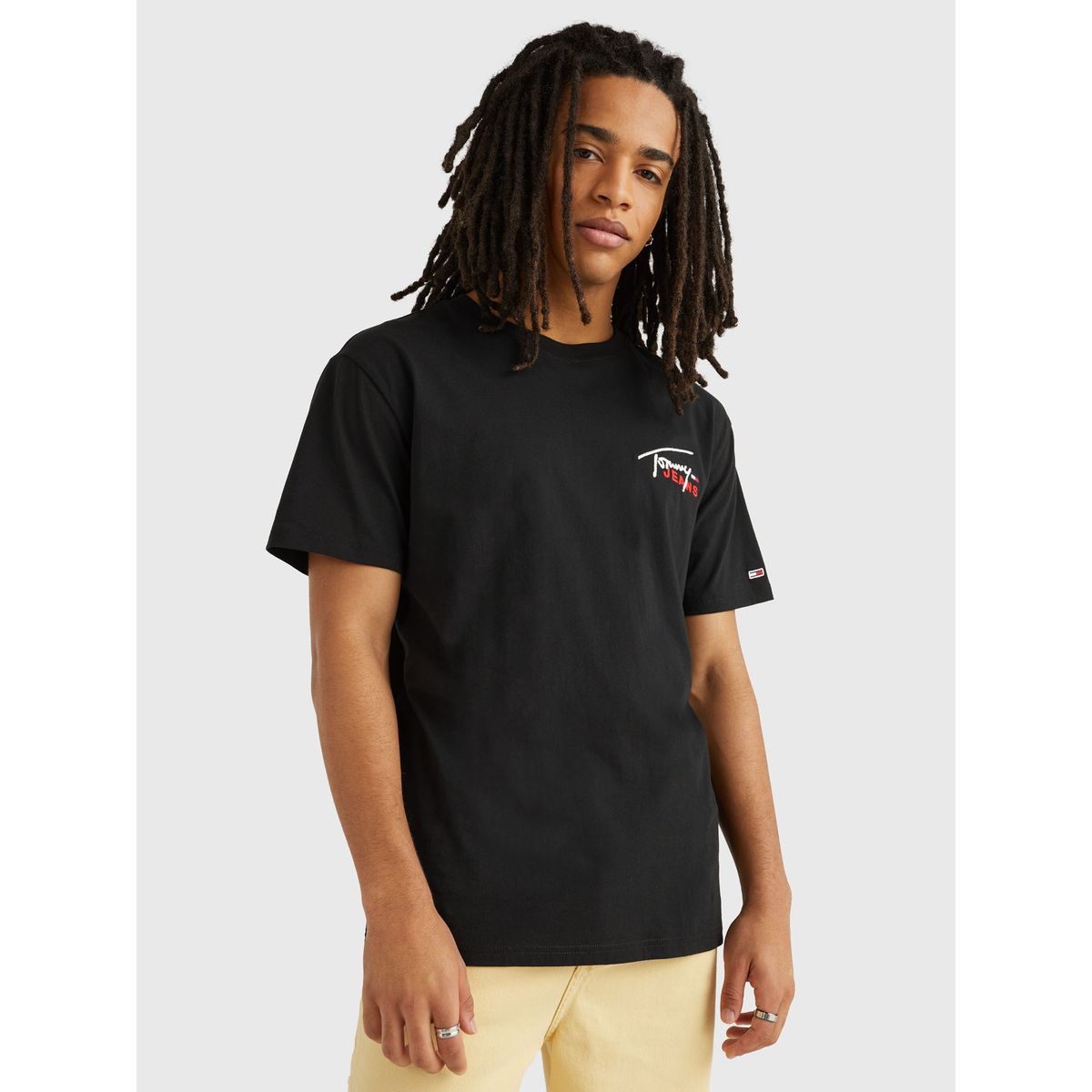 TOMMY HILFIGER - Polera Classic Graphic Signature Negro Tommy Jeans