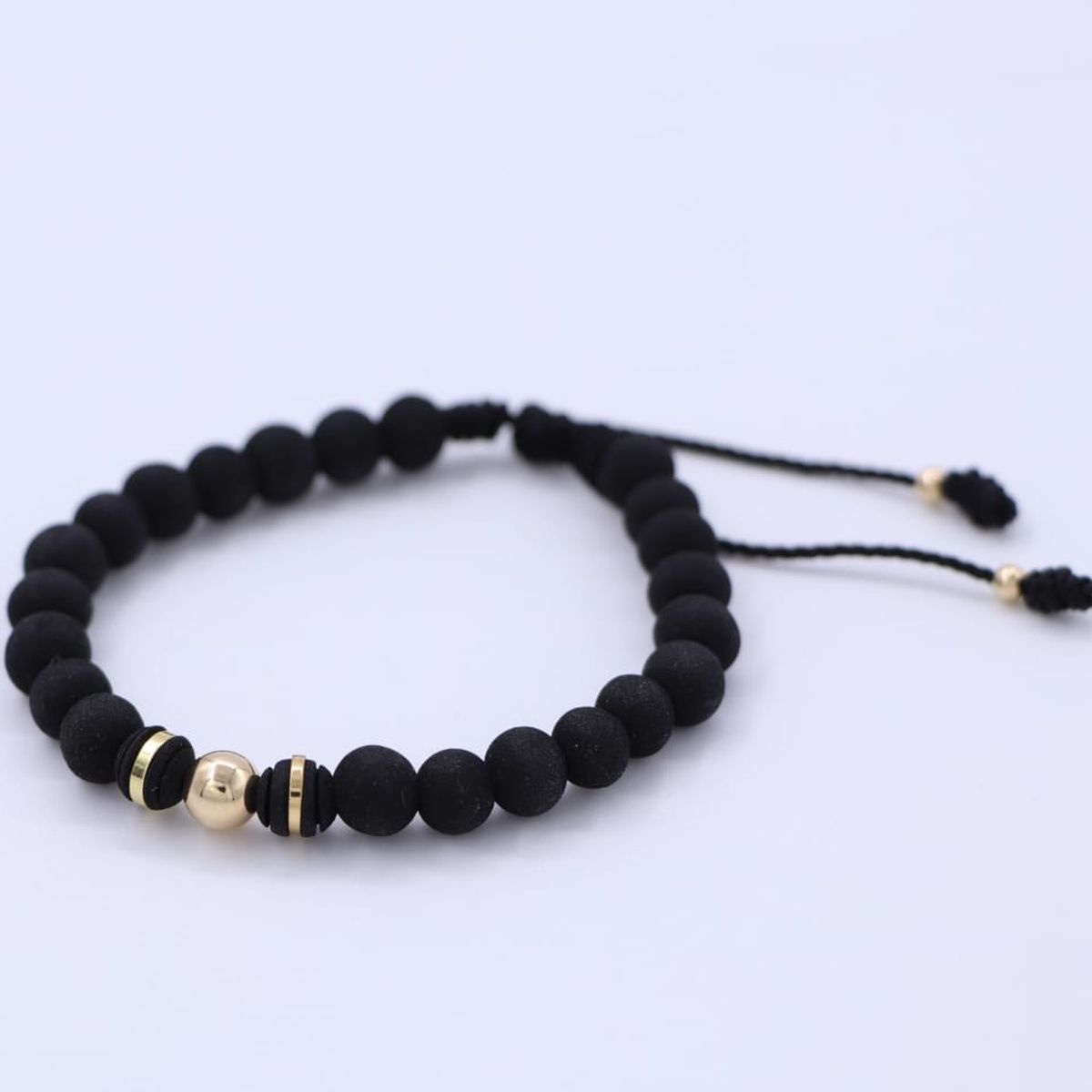 GENERICO - Pulsera Negra en oro laminado de 18k