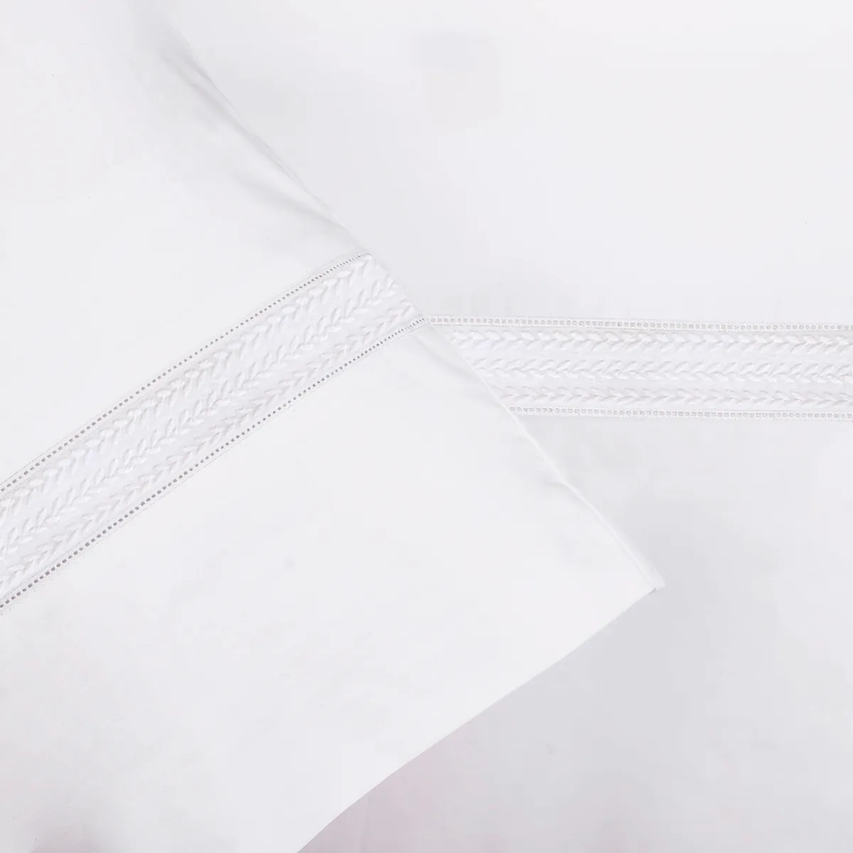 NINA HERRERA - Sábana Básica Tres Espigas Blanco 220 Hilos Super King