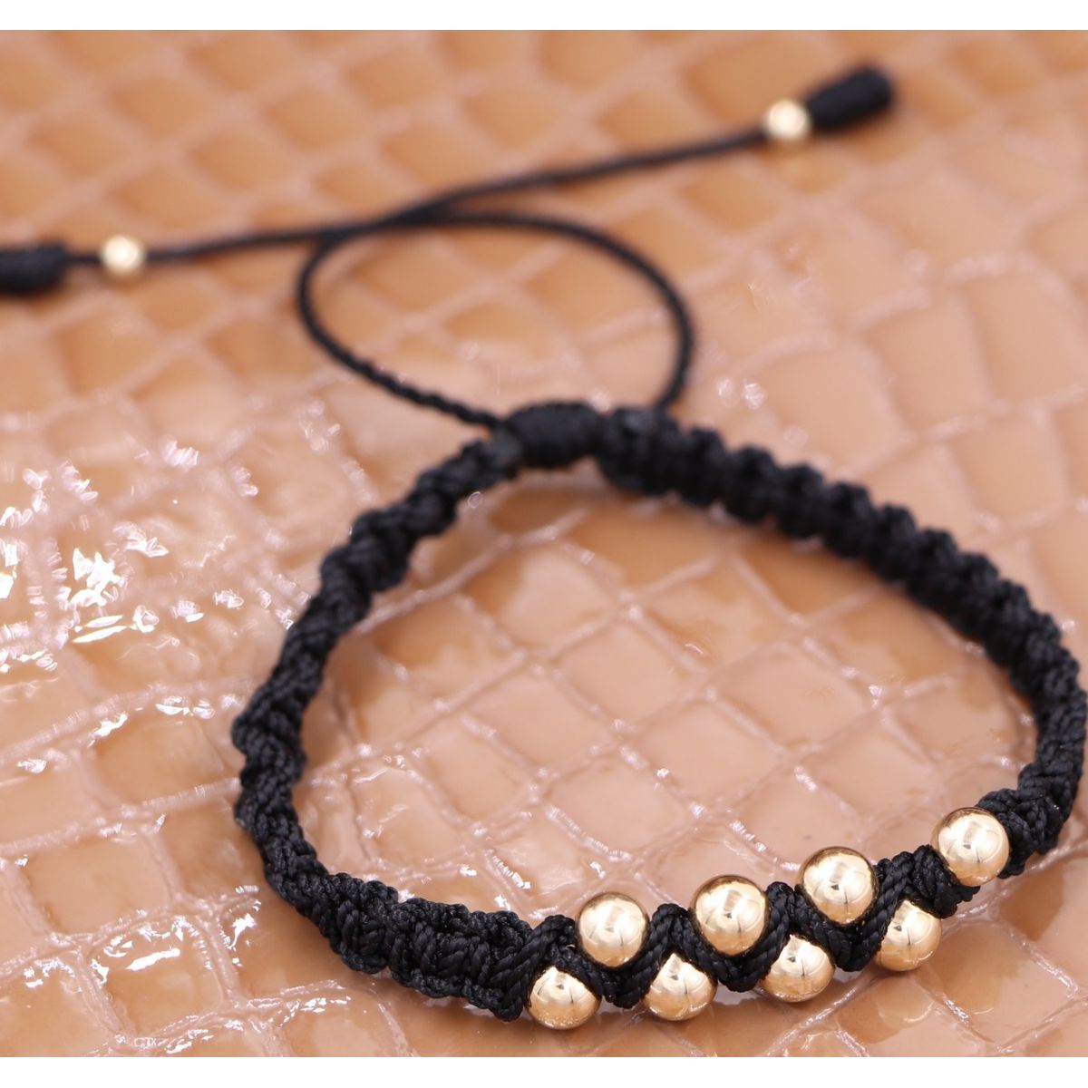 GENERICO - Pulsera Tejida  en oro laminado de 18k