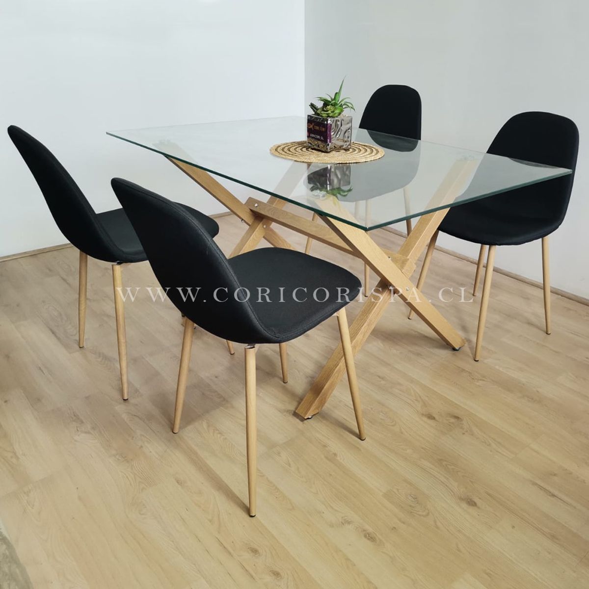 CORI CORI - Juego de Comedor Medlock Vidrio 140x90 + 4 Sillas Scoop