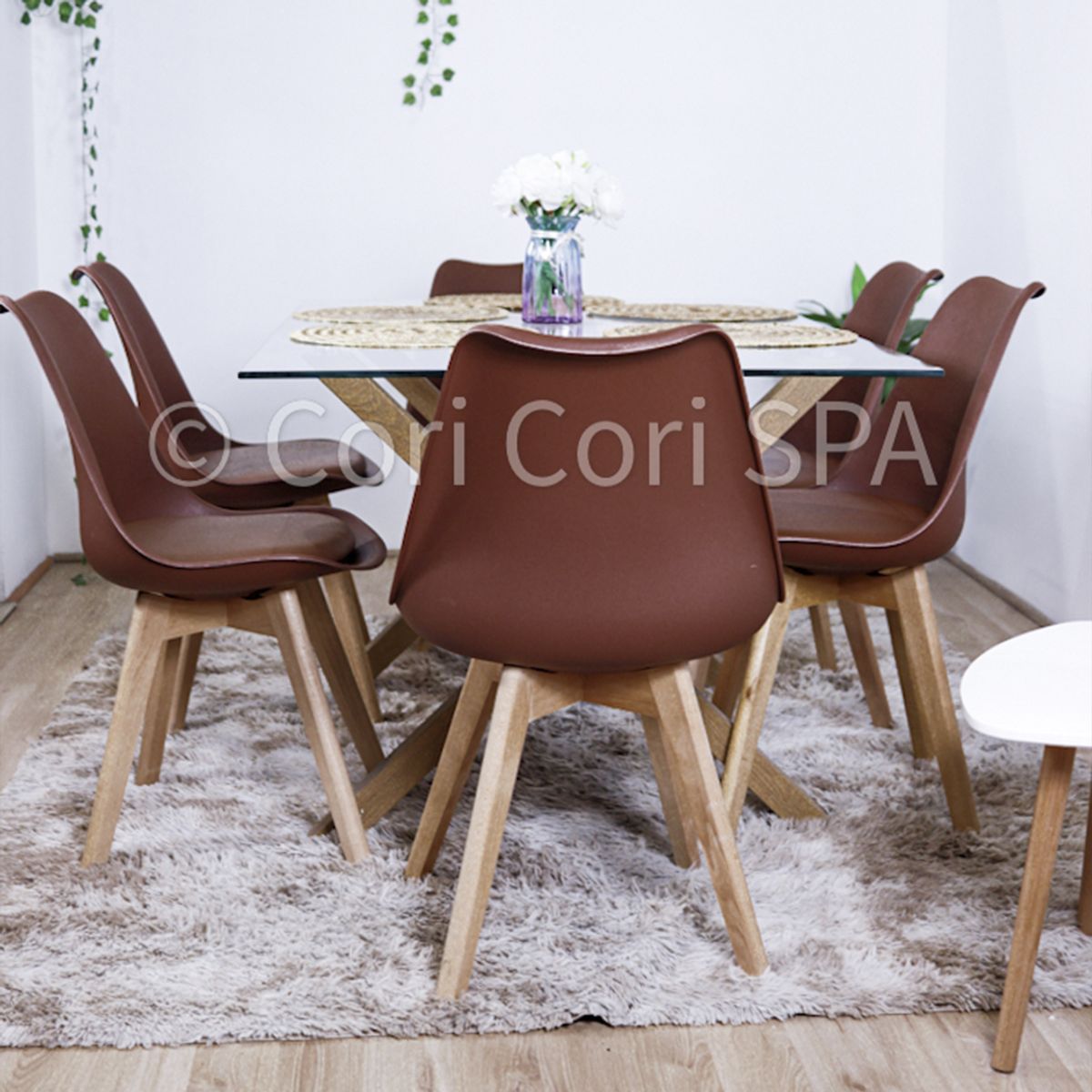 CORI CORI - Juego de Comedor Medlock Vidrio 140x90 + 6 Sillas Tulip Chocolate