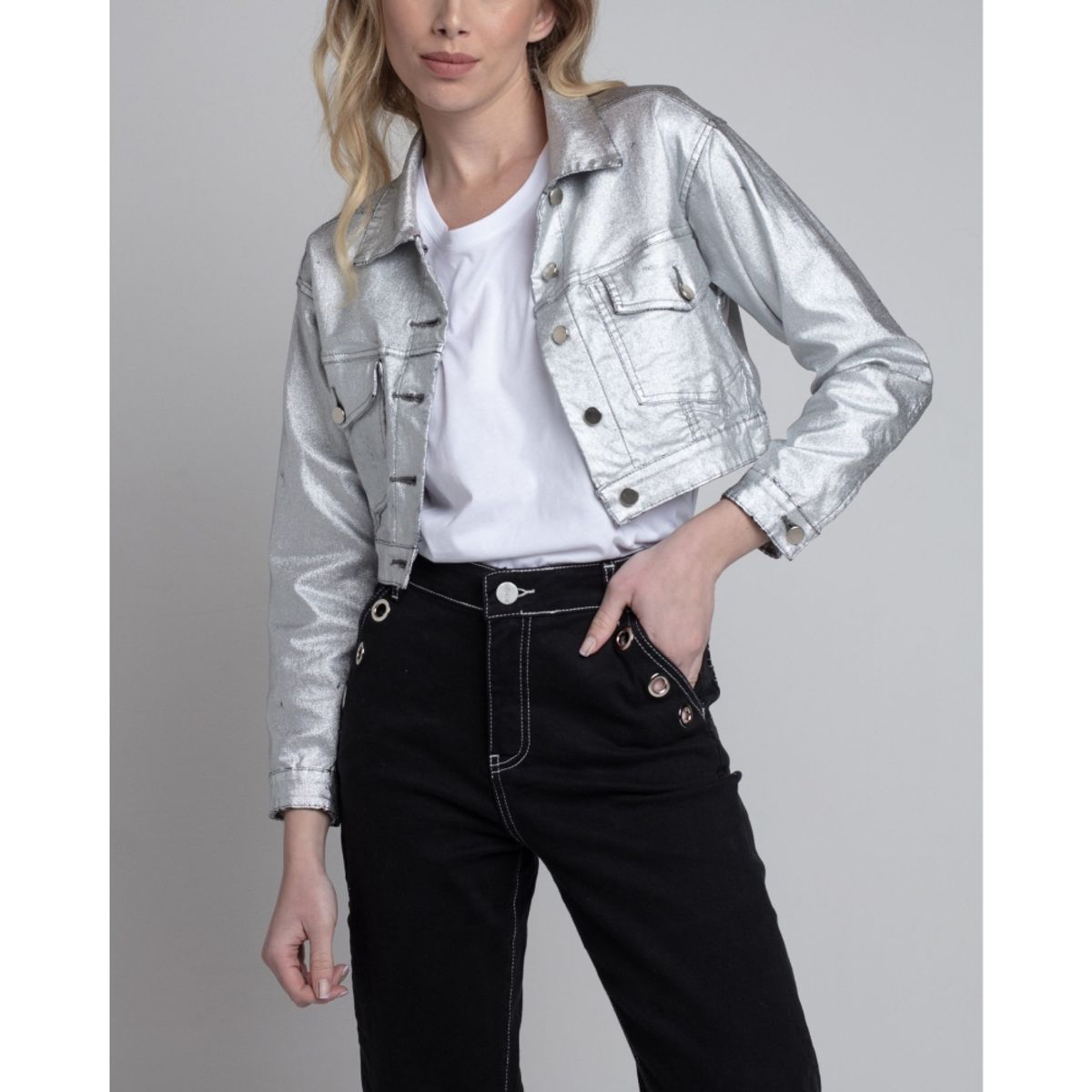 MOMCHIC - Chaqueta Corta Plateada