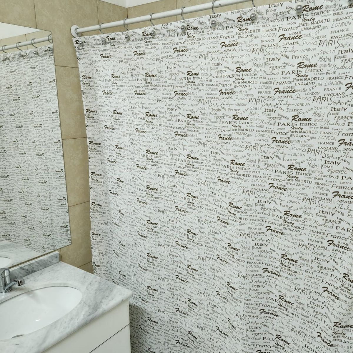 GENTILE - Cortina de baño Letra Café 140 x 200 cms