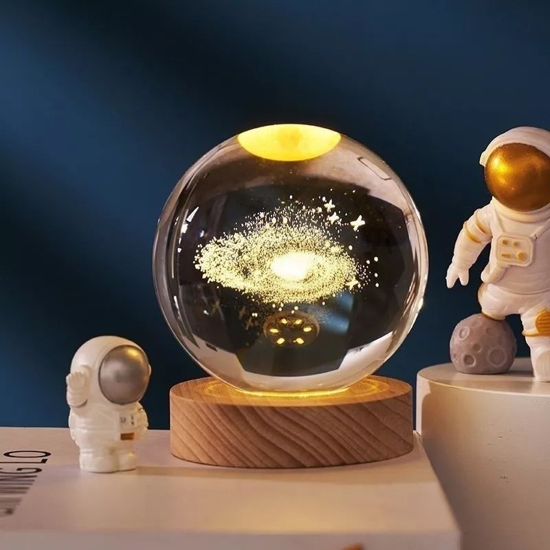 MP - Esfera De Cristal Y Madera Con Luz Blanca Modelo Universo