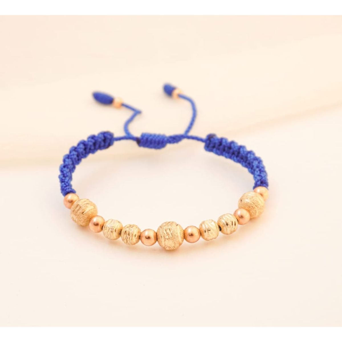 GENERICO - Pulsera Azul Tripleanillo en oro laminado de 18k