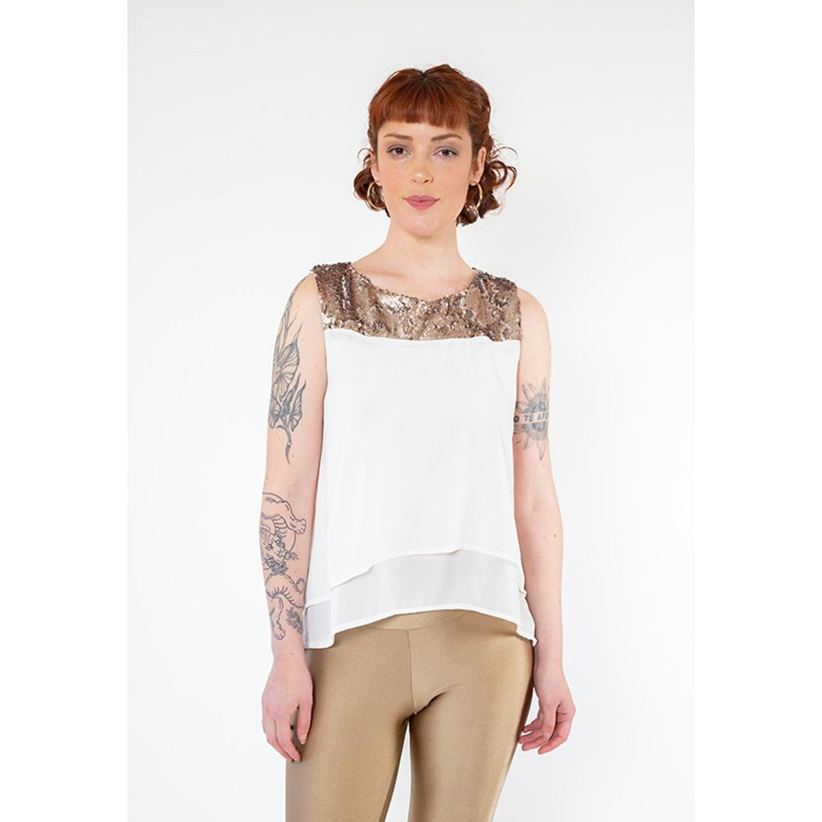 NATALIA SEGUEL - Blusa Mary Blanco Aplicación Dorada Natalia Seguel