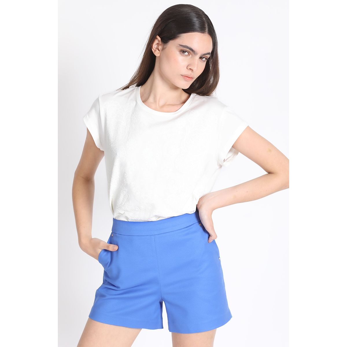 LIOLA - Polera Algodón Con Estampado Tipo Encaje, Crudo Liola