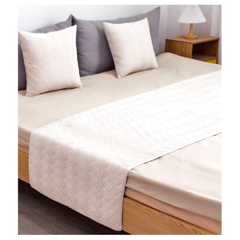 COMPRAPO - Set Piecera + 2 Fundas Plush  King o 2Pzas. 210x70 Color Crema