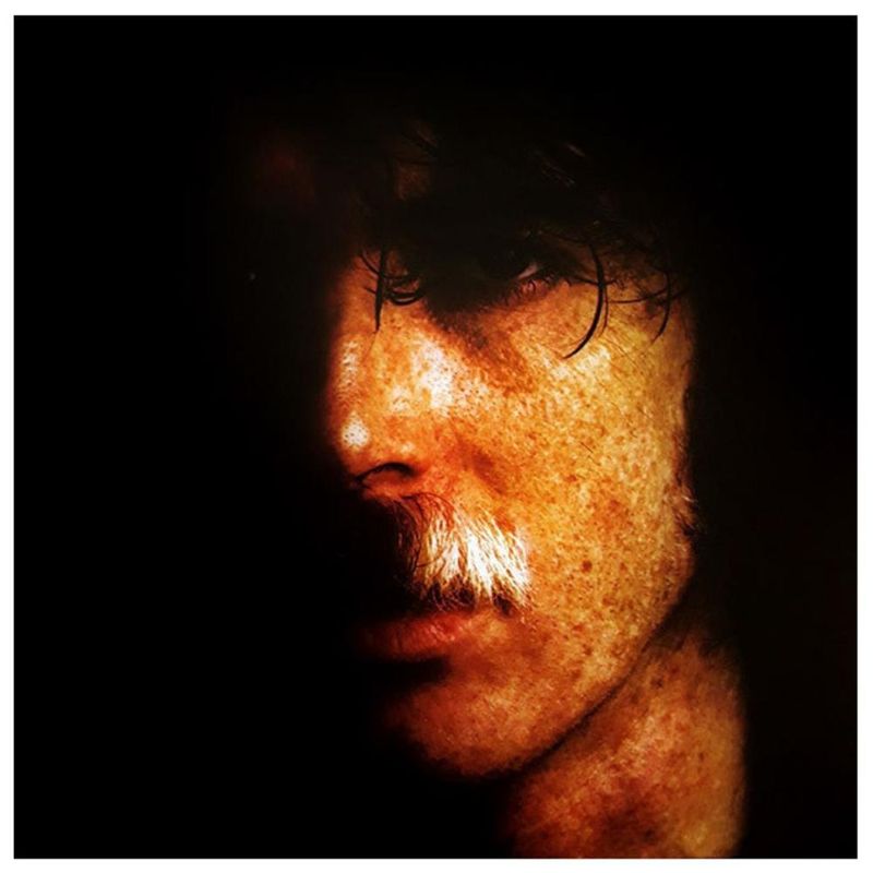 HITWAY MUSIC - CHARLY GARCIA - YENDO DE LA CAMA AL LIVING - VINILO