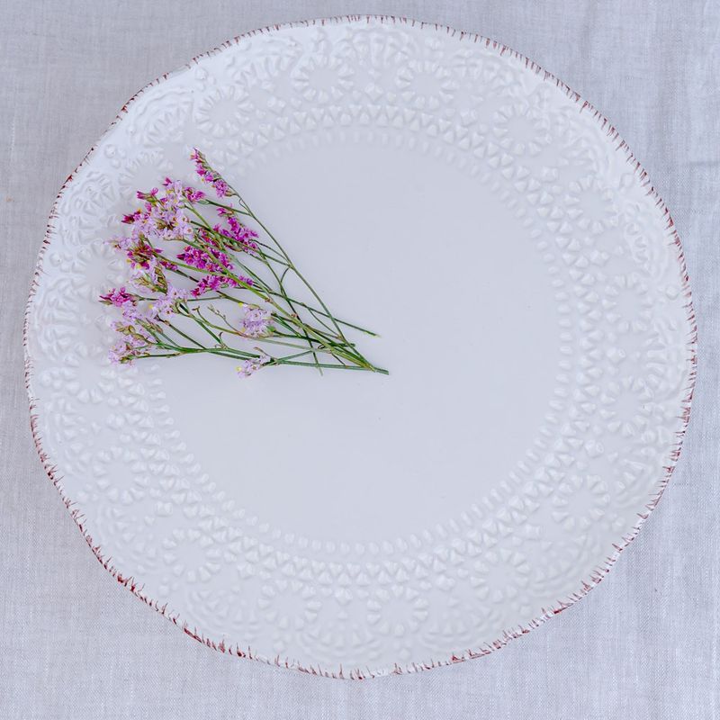 GENERICO - Plato de Fondo Flor Puntos Beige
