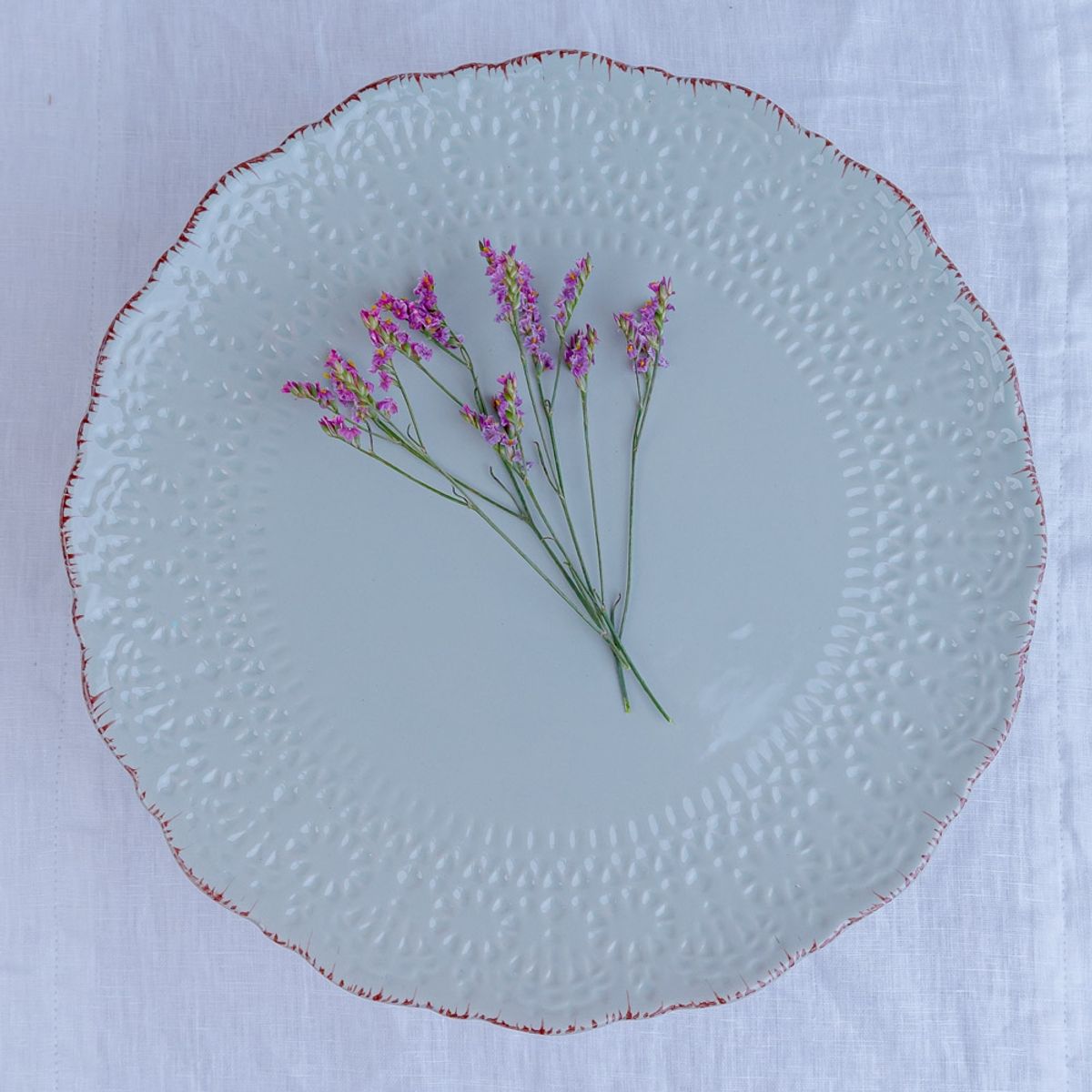 GENERICO - Plato de Fondo Flor Puntos Menta