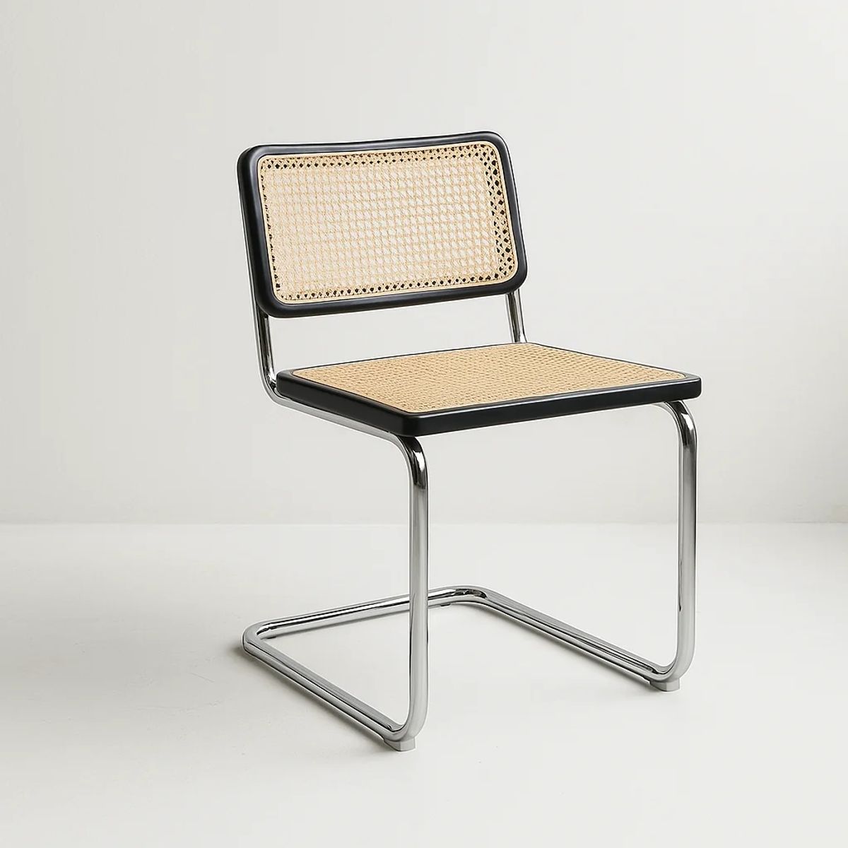 KLIK - Silla Breuer Madera y Rattan - Negra KLIK