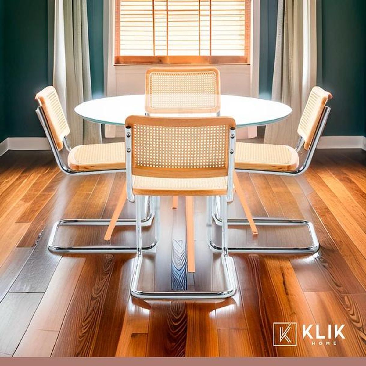 KLIK - Mesa de Comedor Eames 80cm redonda vidrio + 4 Sillas Breuer Madera KLIK