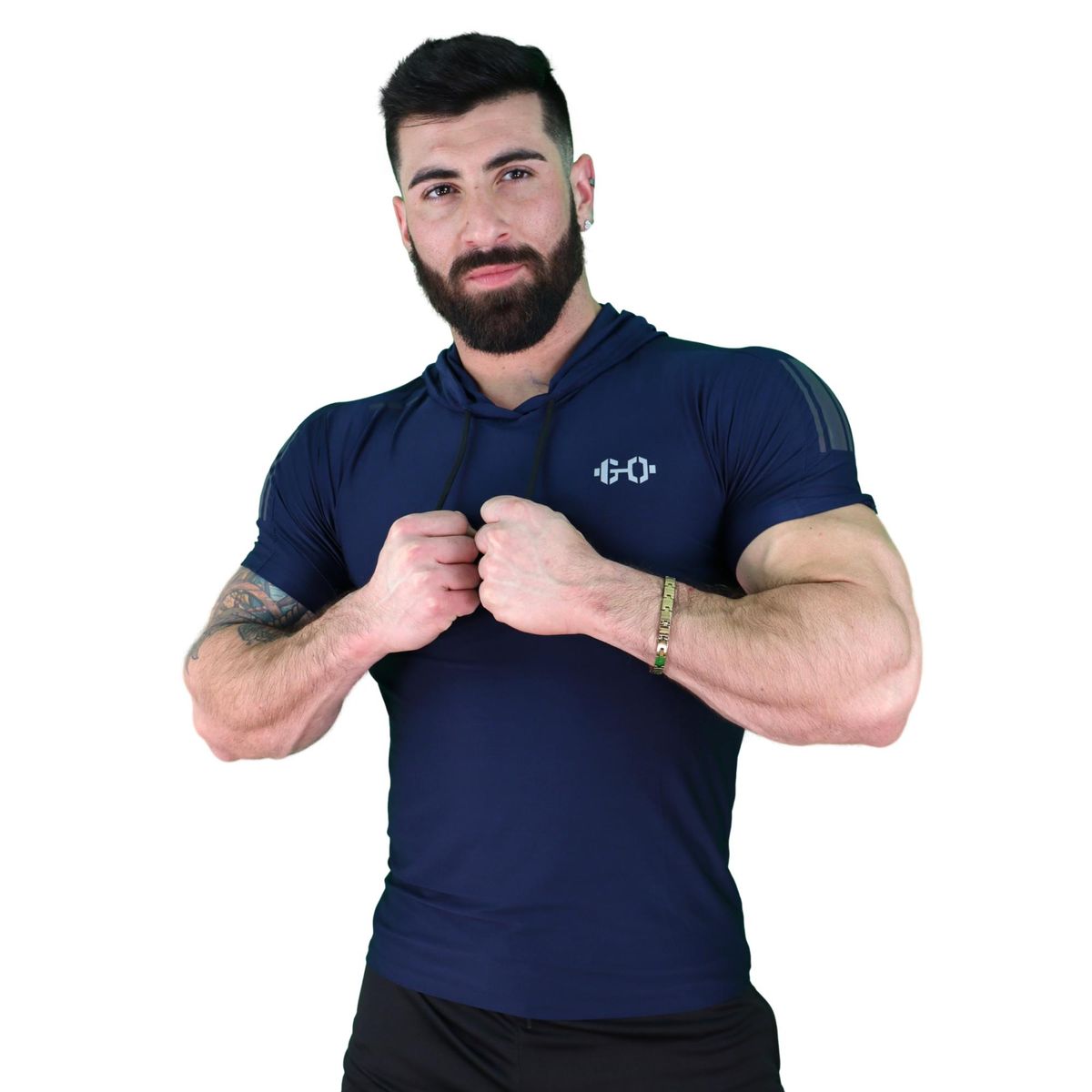 GYM OUTFIT - Polera Entrenamiento Capucha Manga Corta