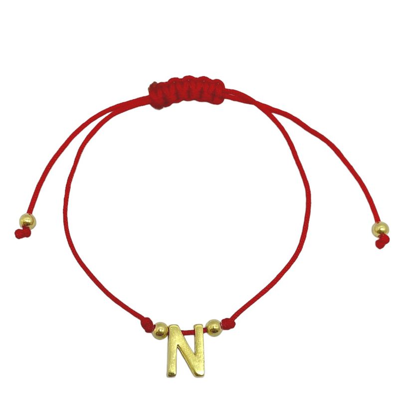 ANDREA COGGIOLA JOYAS - Pulsera Letra N Cordón Rojo Enchapado Oro 18K