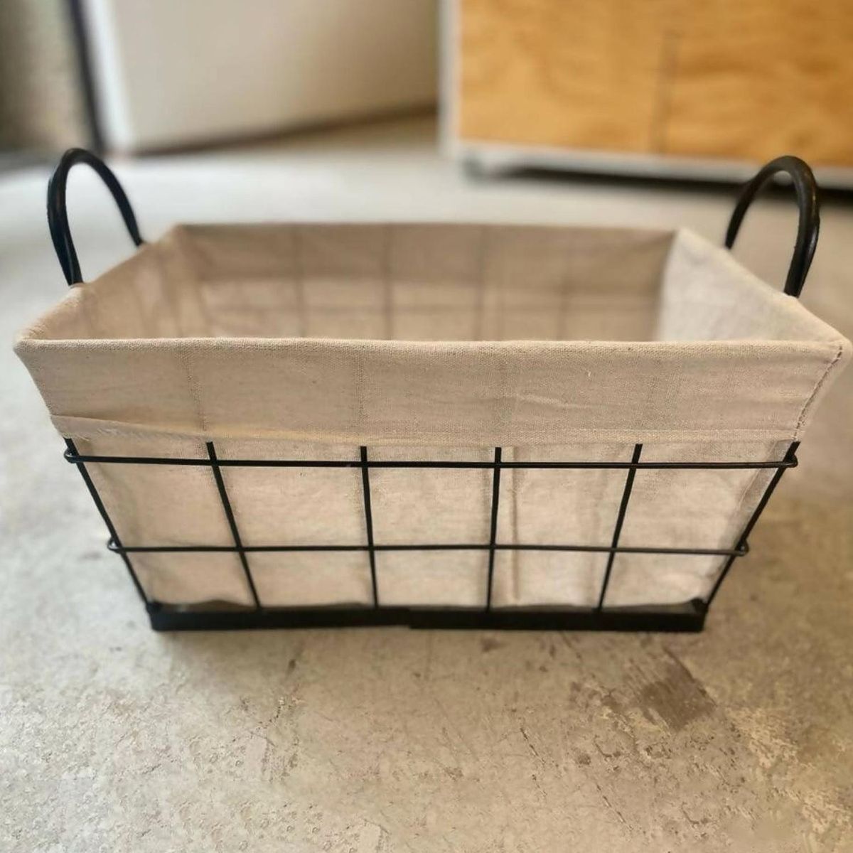 GENERICO - Canasto Metalico Rectangular Multiuso Con Interior De Tela.