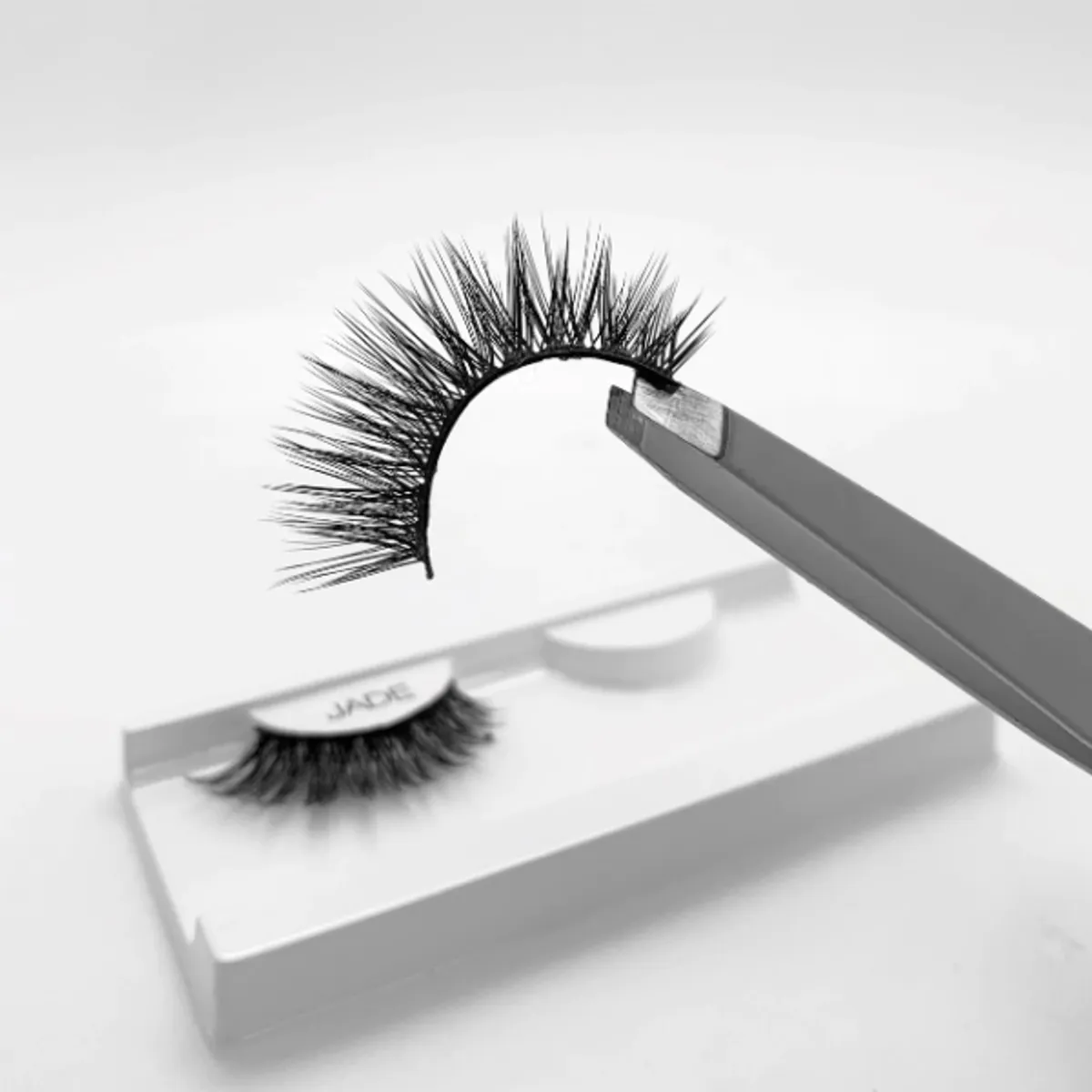 GENERICO - PAR PESTAÑAS POSTIZAS JADE 3D COLLECTION  JLASH