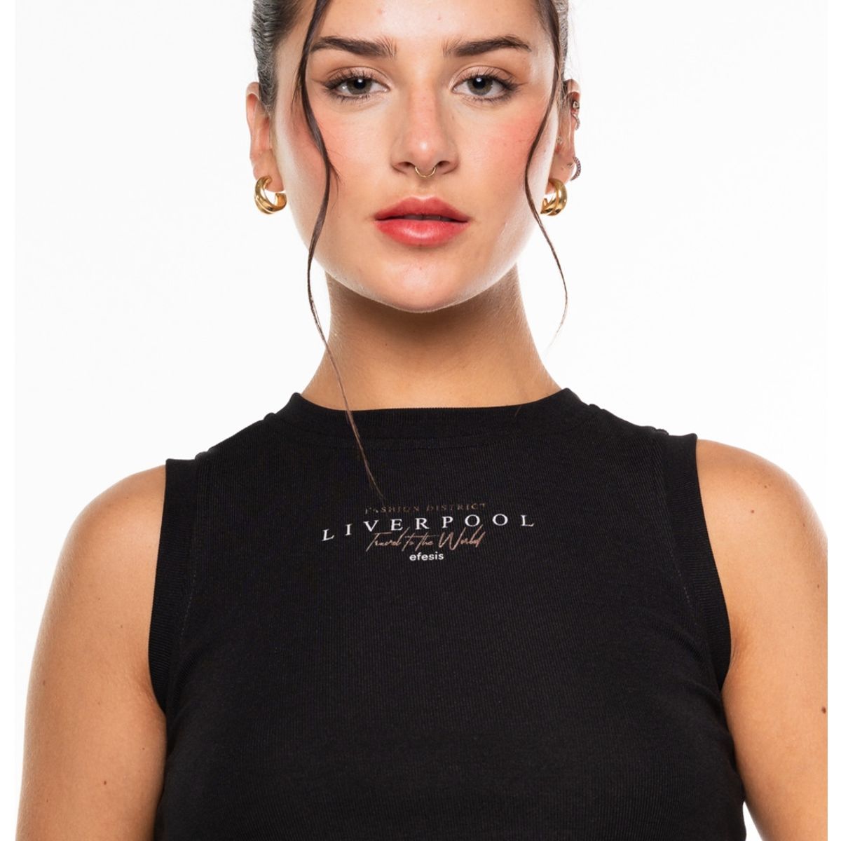 EFESIS - Polera Vannia Regular Escote Bote y Recogido en Costados Negro Efesis