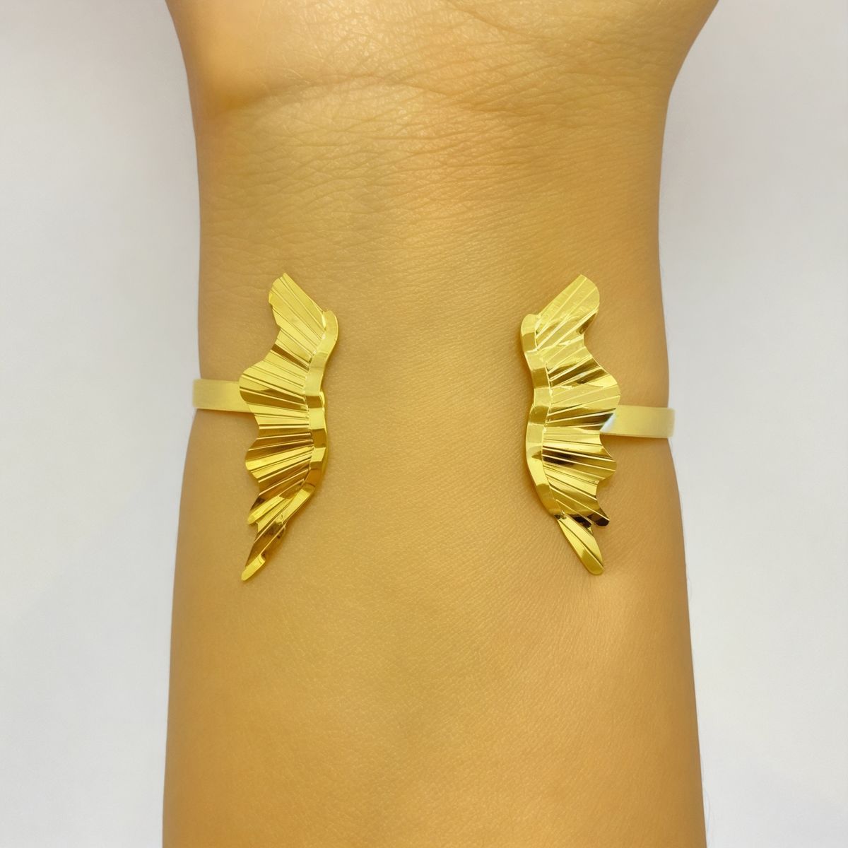 COGGIOLA - Pulsera Esclava Mariposa Adaptable Enchapado Oro 18K