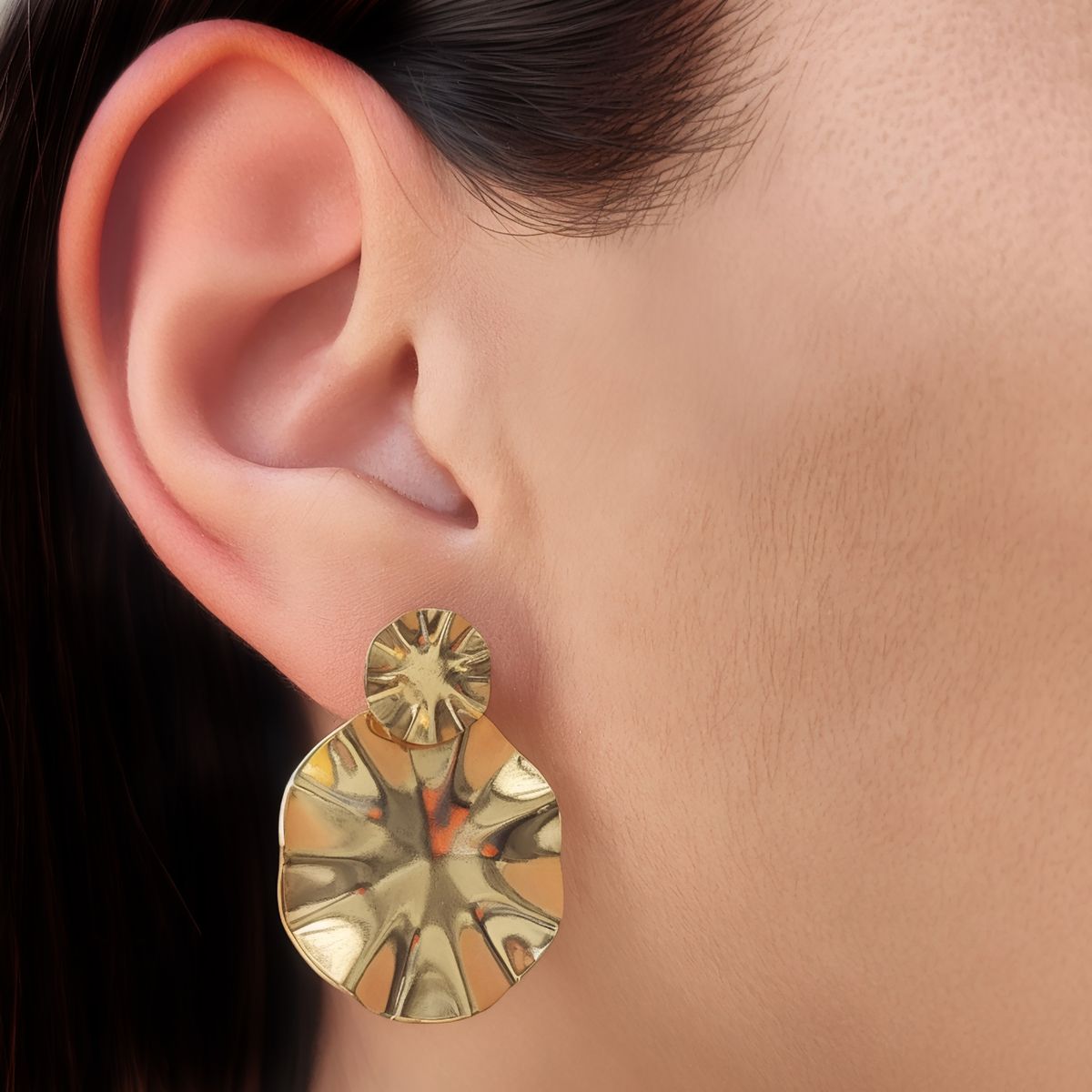 COGGIOLA - Aros Alexia Redondo Plisado Enchapado Oro 18K