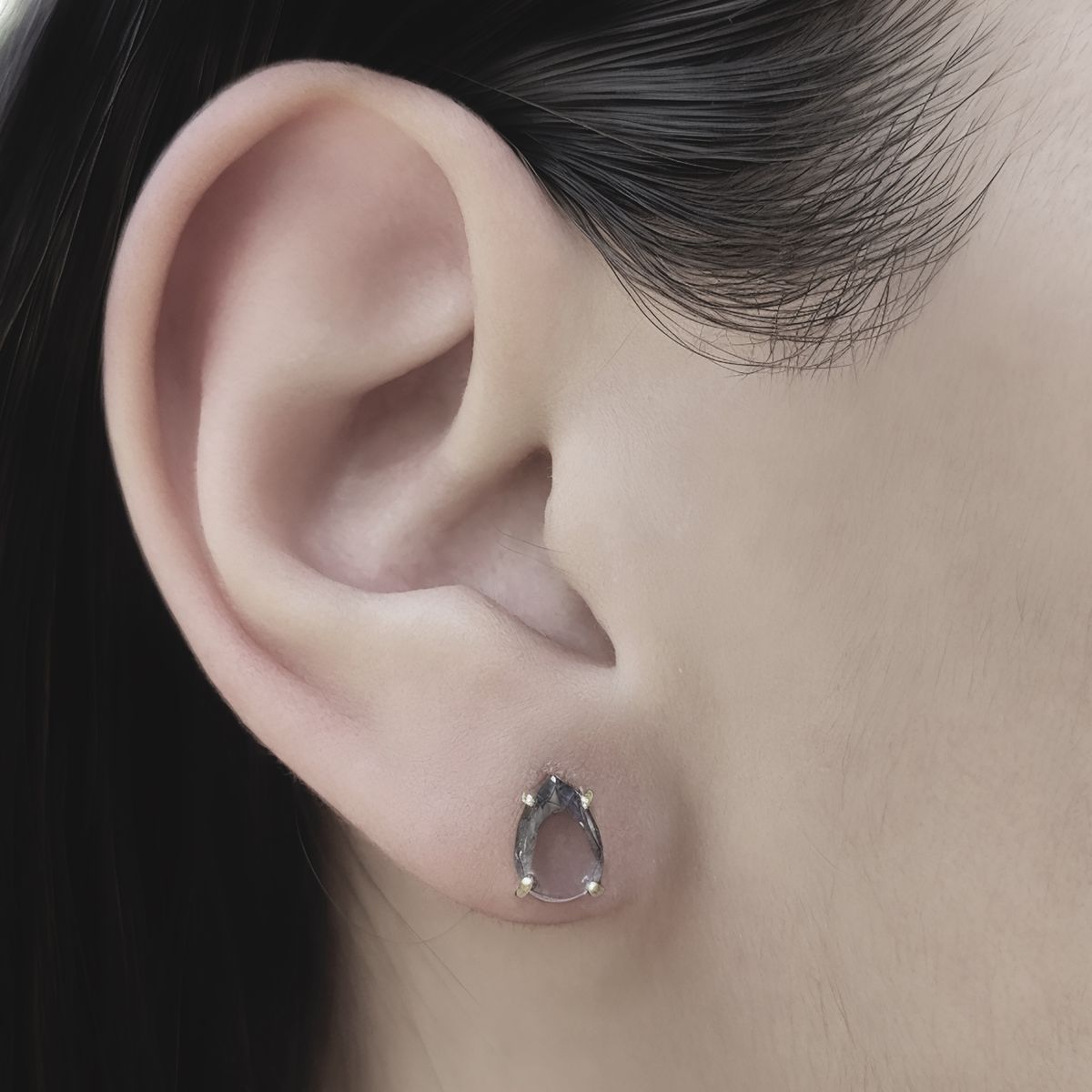 COGGIOLA - Aros Gota Circón Morado Enchapado Oro 18K