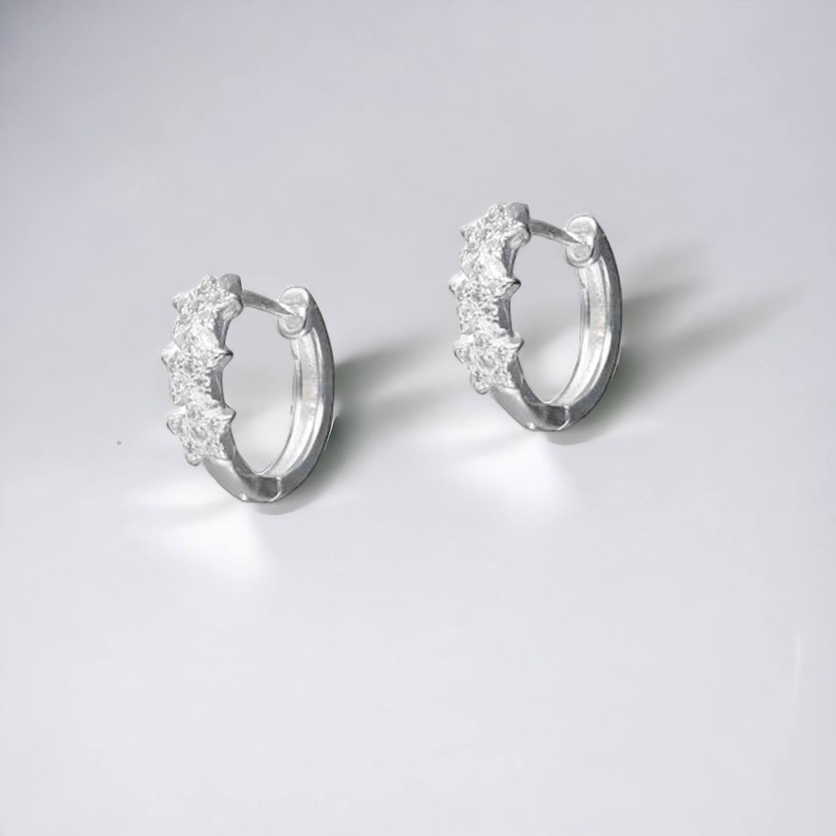 GENERICO - Aros de Plata Argolla Huggie Estrellas Circones 15 mm