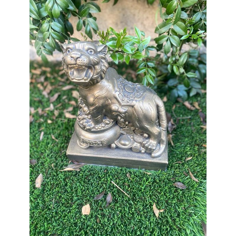 SAT NAM INSPIRES - Estatua de León Feng Shui de la Buena Suerte Golden