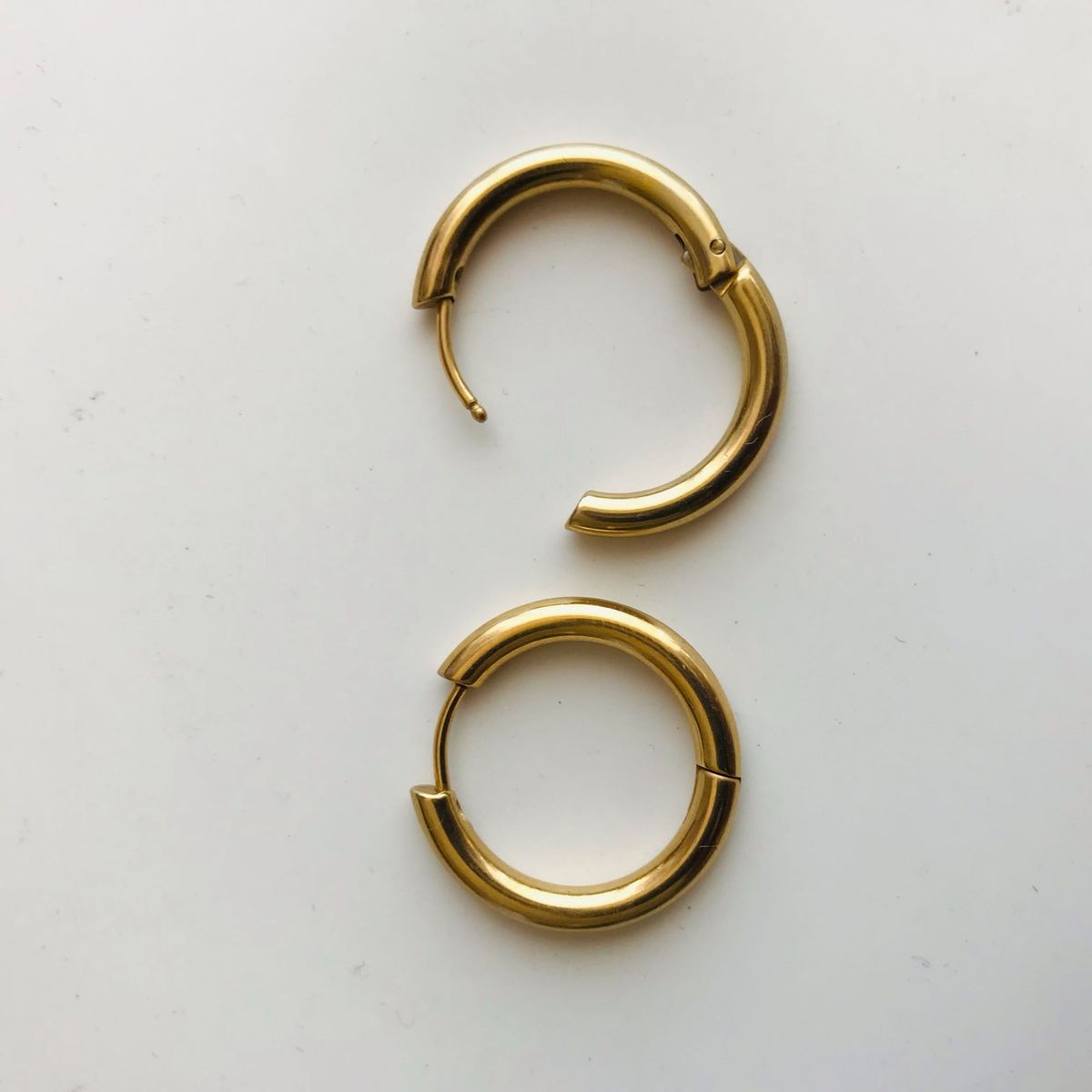 FRAUEN - Aros Acero Argolla Dorada