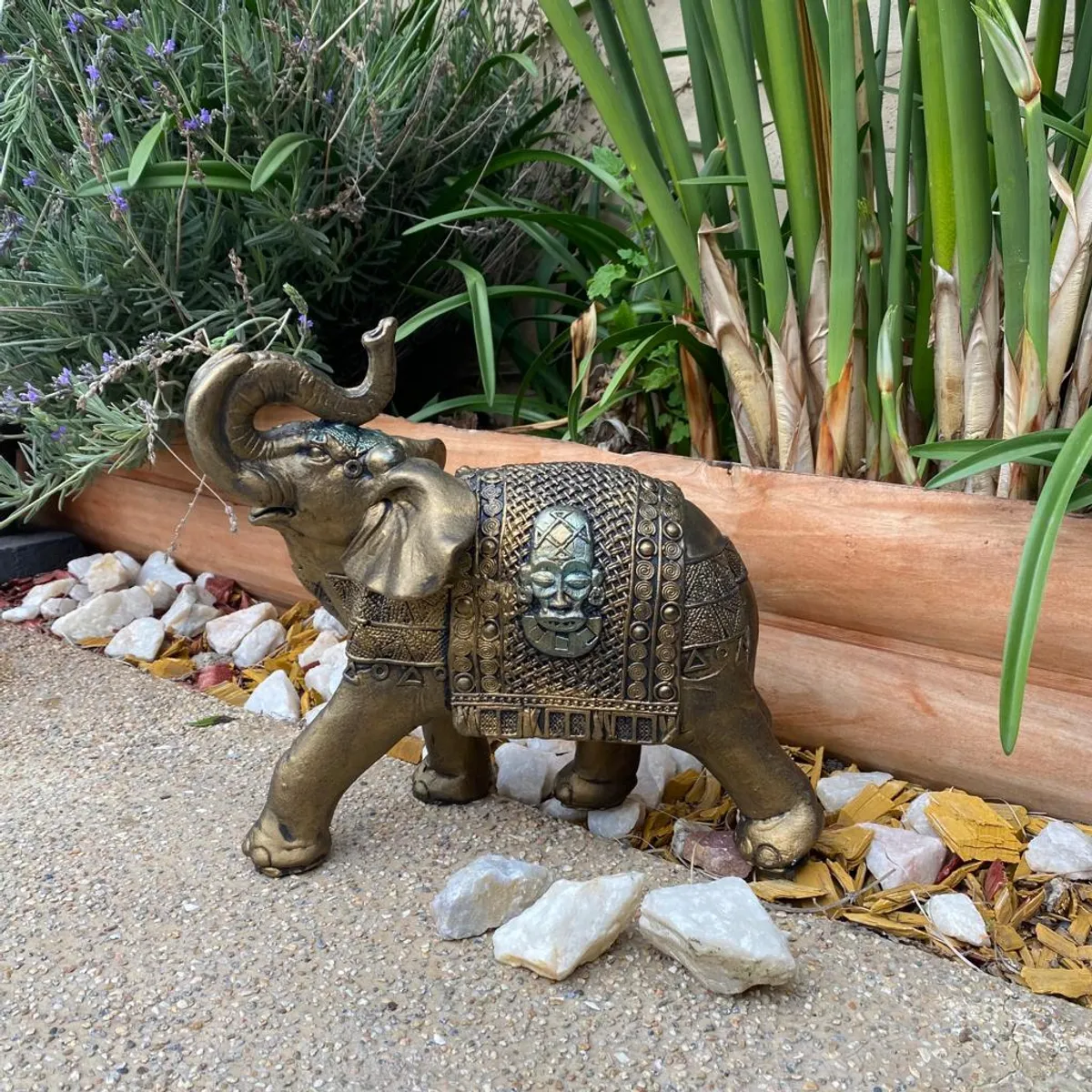 SAT NAM INSPIRES - Elefante Decorativo Golden 30 cm