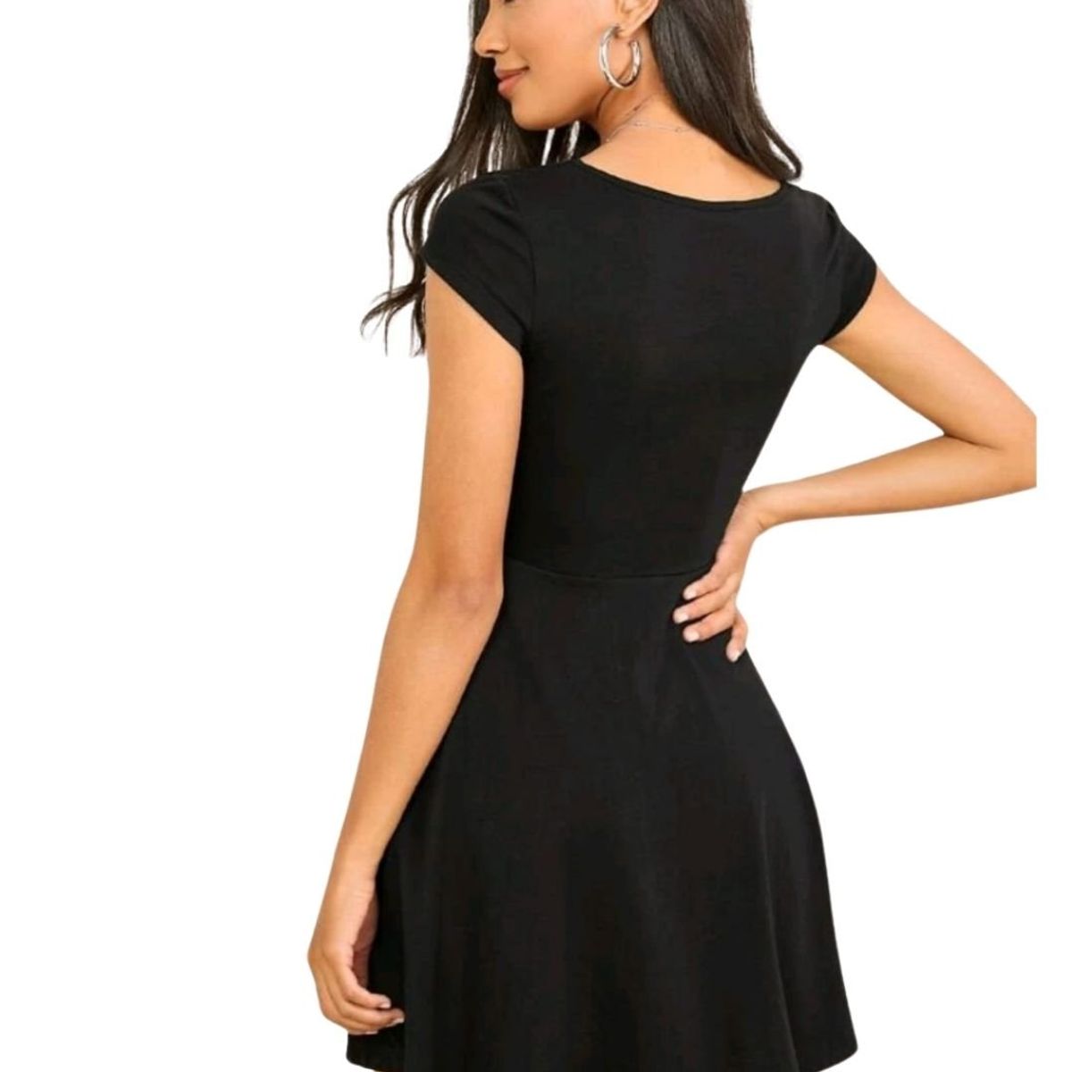 GENERICO - VESTIDO ACAMPANADO CORTO CUELLO CUADRADO MANGA CORTA CASUAL