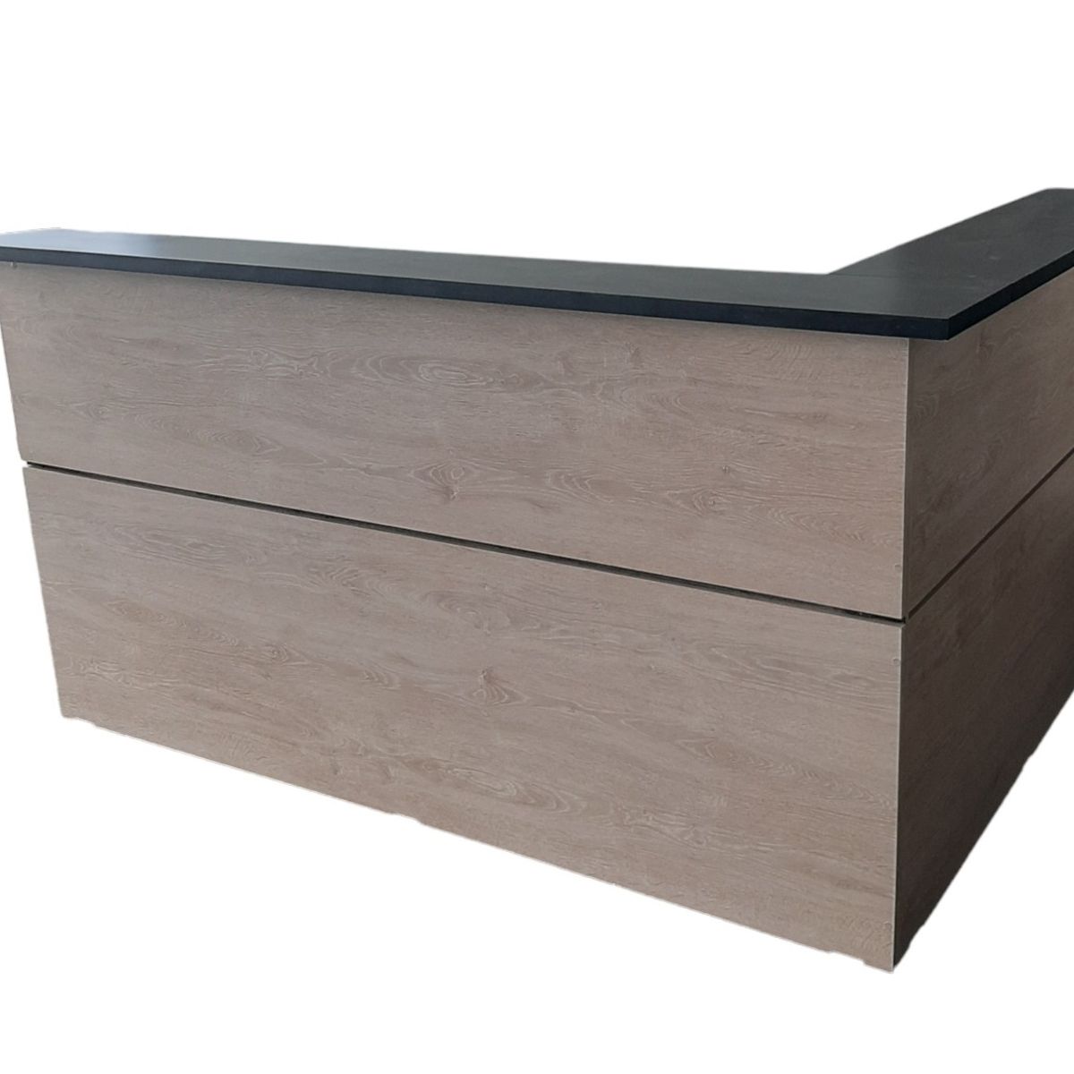 GENERICO - Mueble de recepcion en L frente 2mts y lateral 15mts Doble altura