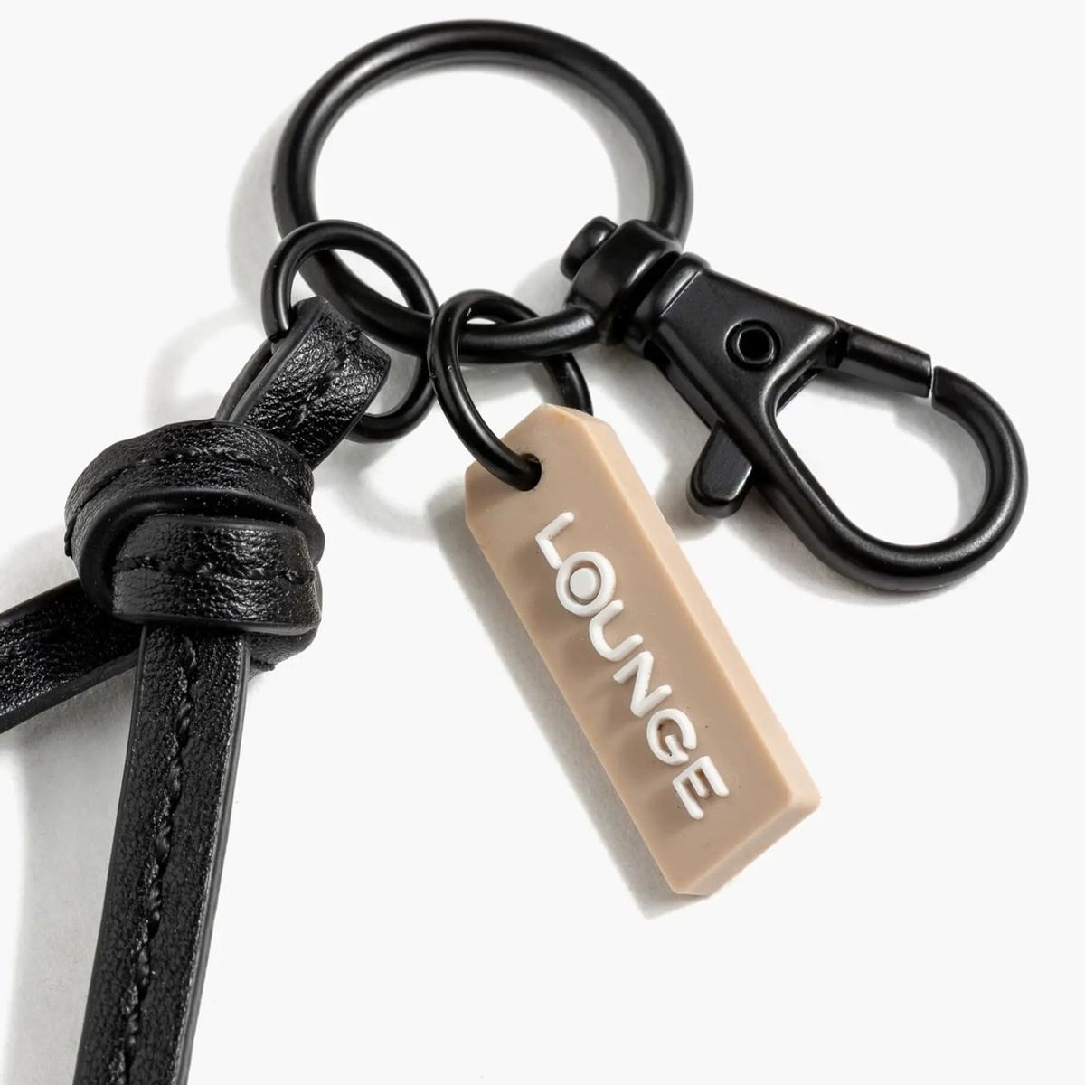 LOUNGE - Llavero Mujer Detalle Lounge Negro