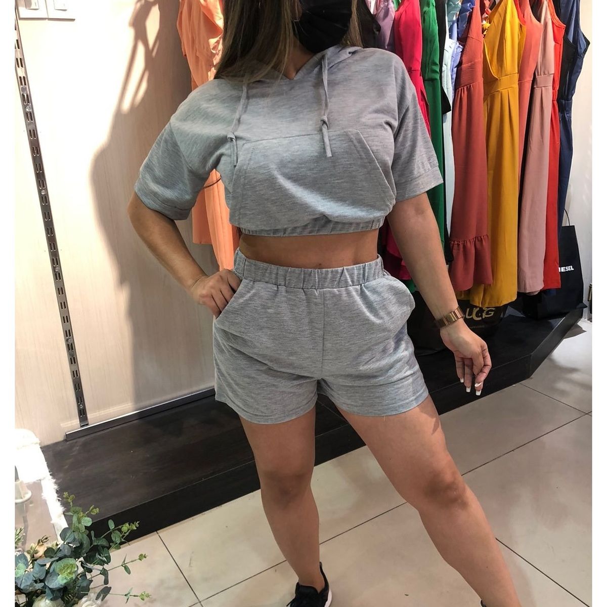 GARSIL - Conjunto Deportivo Casual Para Mujer Poleron Manga Corta Y Short