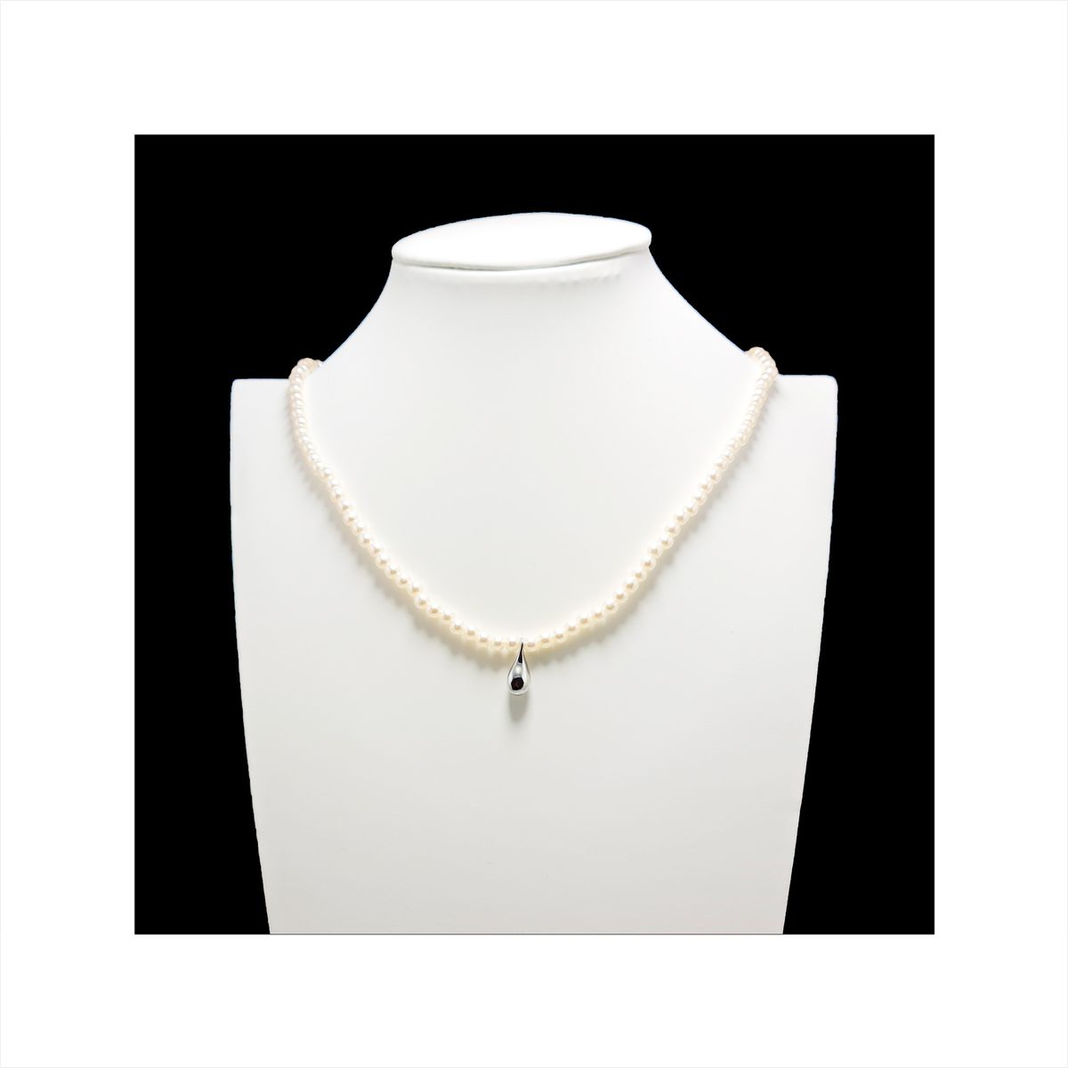 GENERICO - Collar De Perlas Forma De Gota  Color Plateado