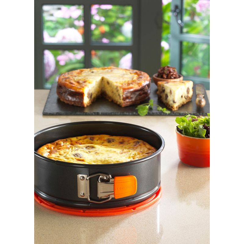 LE CREUSET - Molde Redondo Desmontable 24Cm