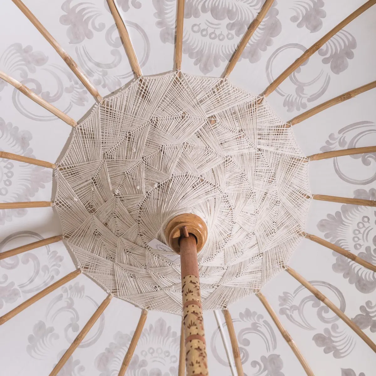 GENERICO - Quitasol Terraza de Madera y Lona Blanco Con Flecos Pintado a Mano