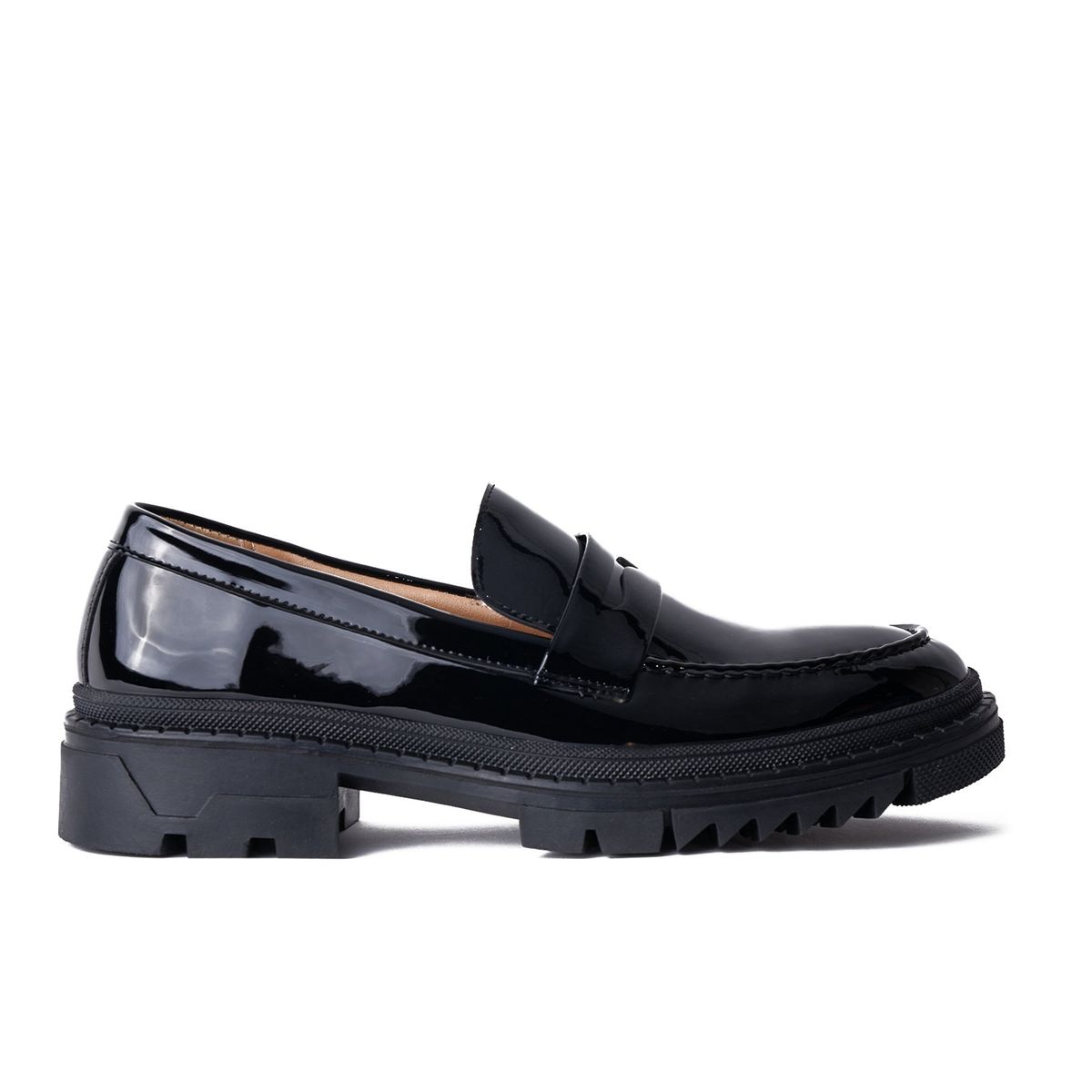 ZAMETA - Mocasín Urbano Sebago Negro Charol Zameta