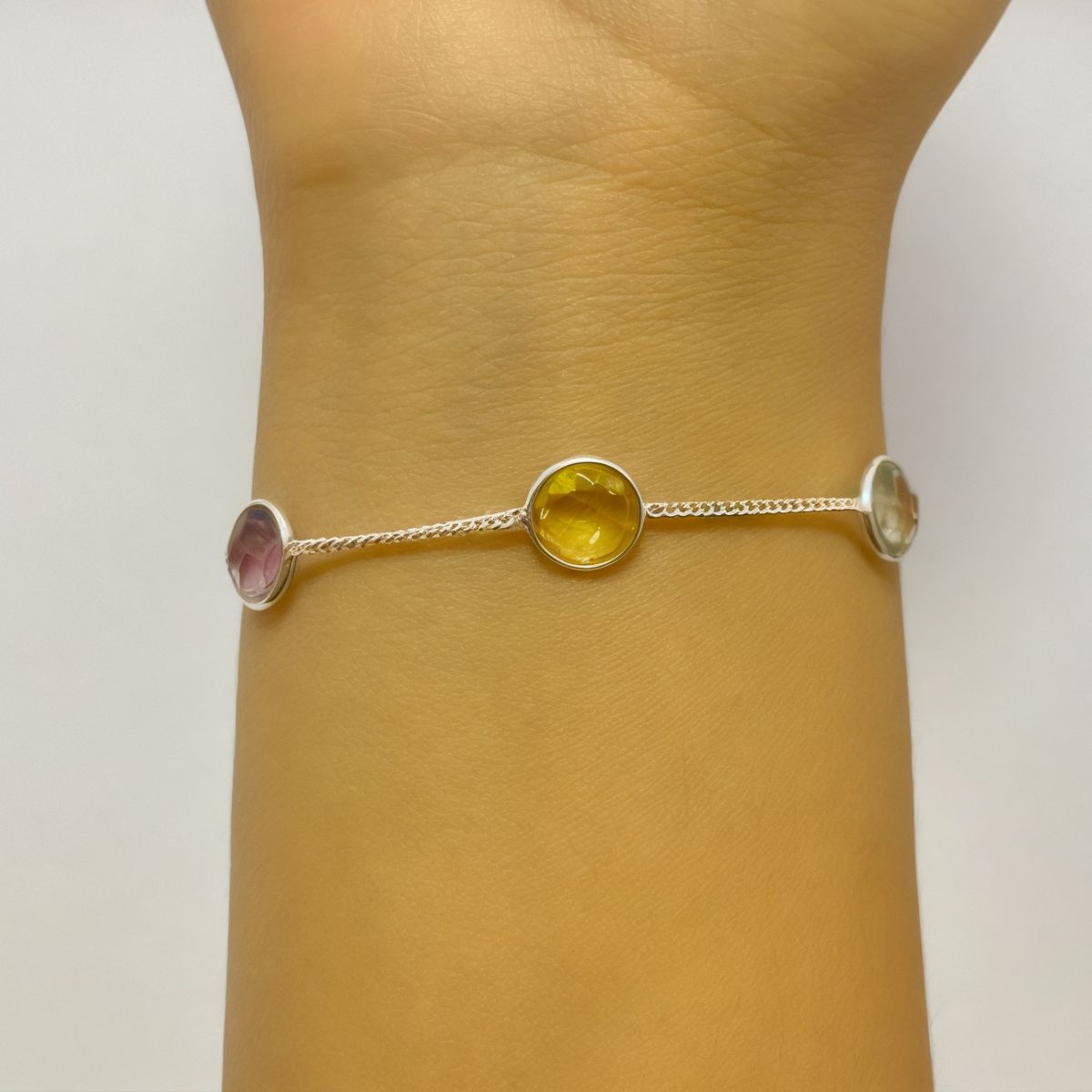 COGGIOLA - Pulsera Antonia Topacio Amarillo Amatista Morada y Verde Plata Fina