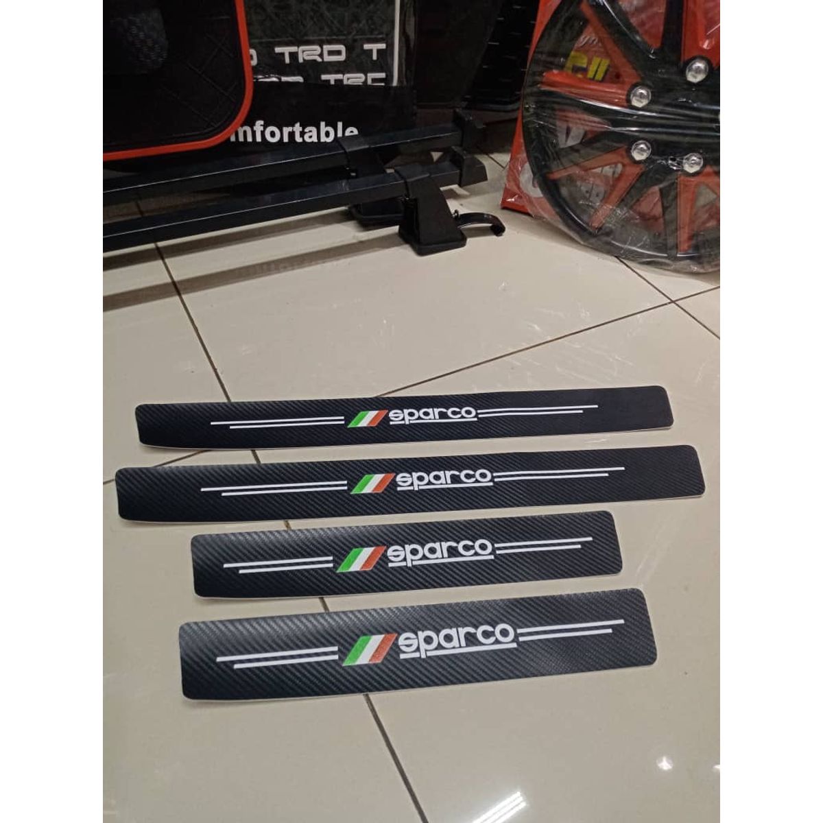 GENERICO - Cubre socalo pisaderas pegatina de fibra de carbono sparco