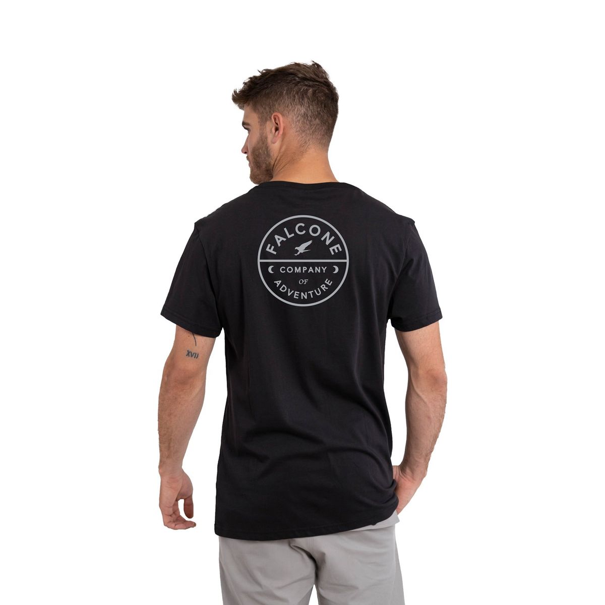 FALCONE - Polera Orgánica Company Of Adventure Hombre Falcone