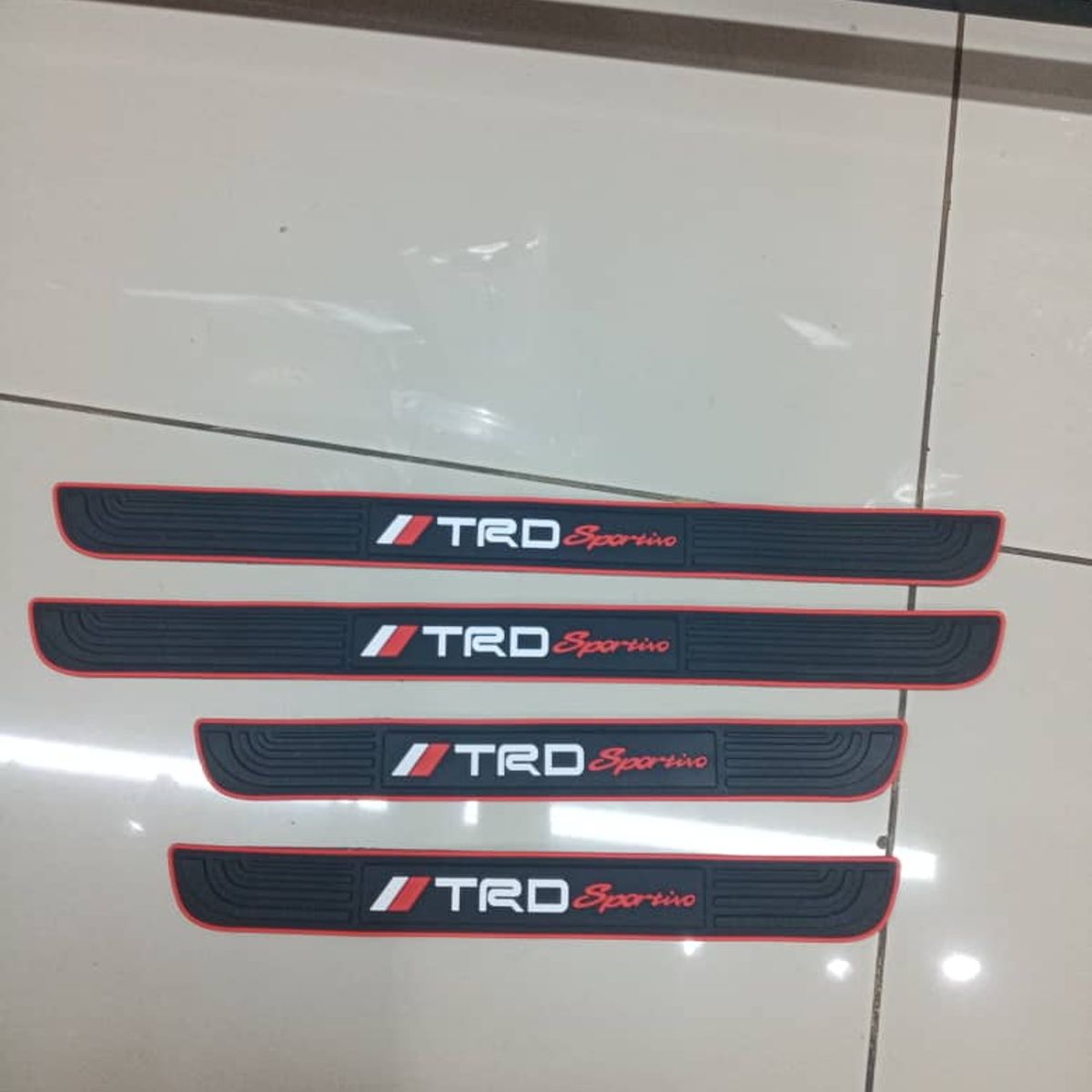 GENERICO - X4 Goma Pisadera multifunción cubre socalos trd