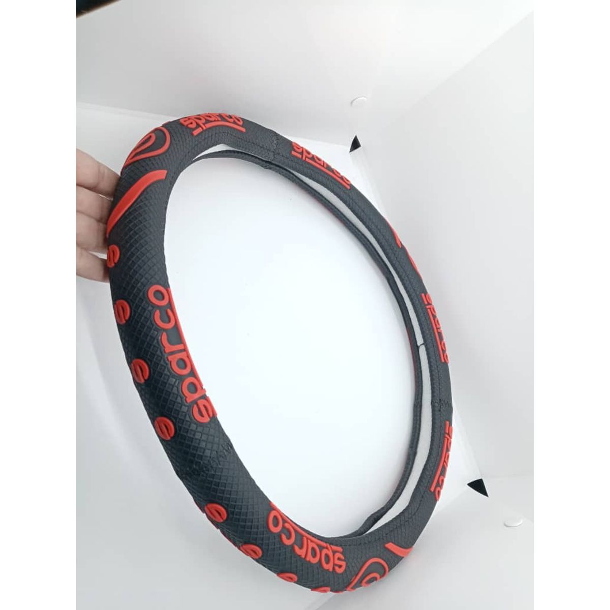 GENERICO - Forro cubre volantes de autos de goma letra sparco PEQUEÑA